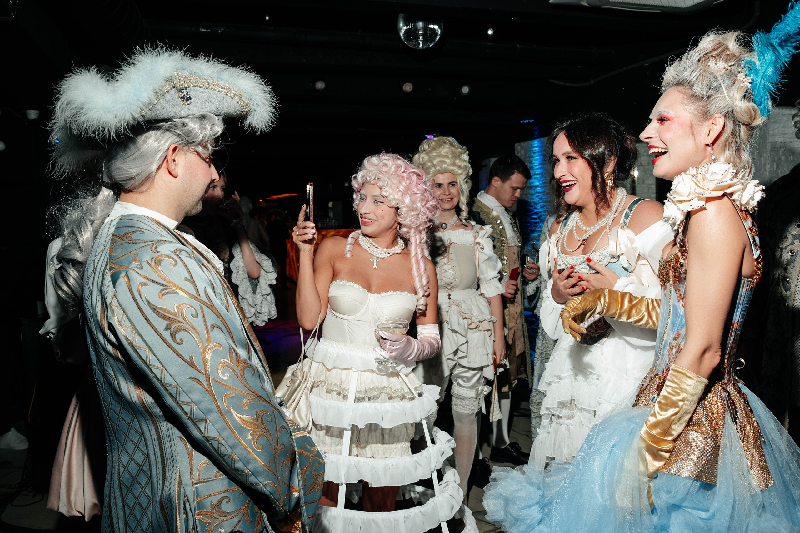 День рождения в кругу свиты!. Свадебный фотограф Москва Александра Аверкова