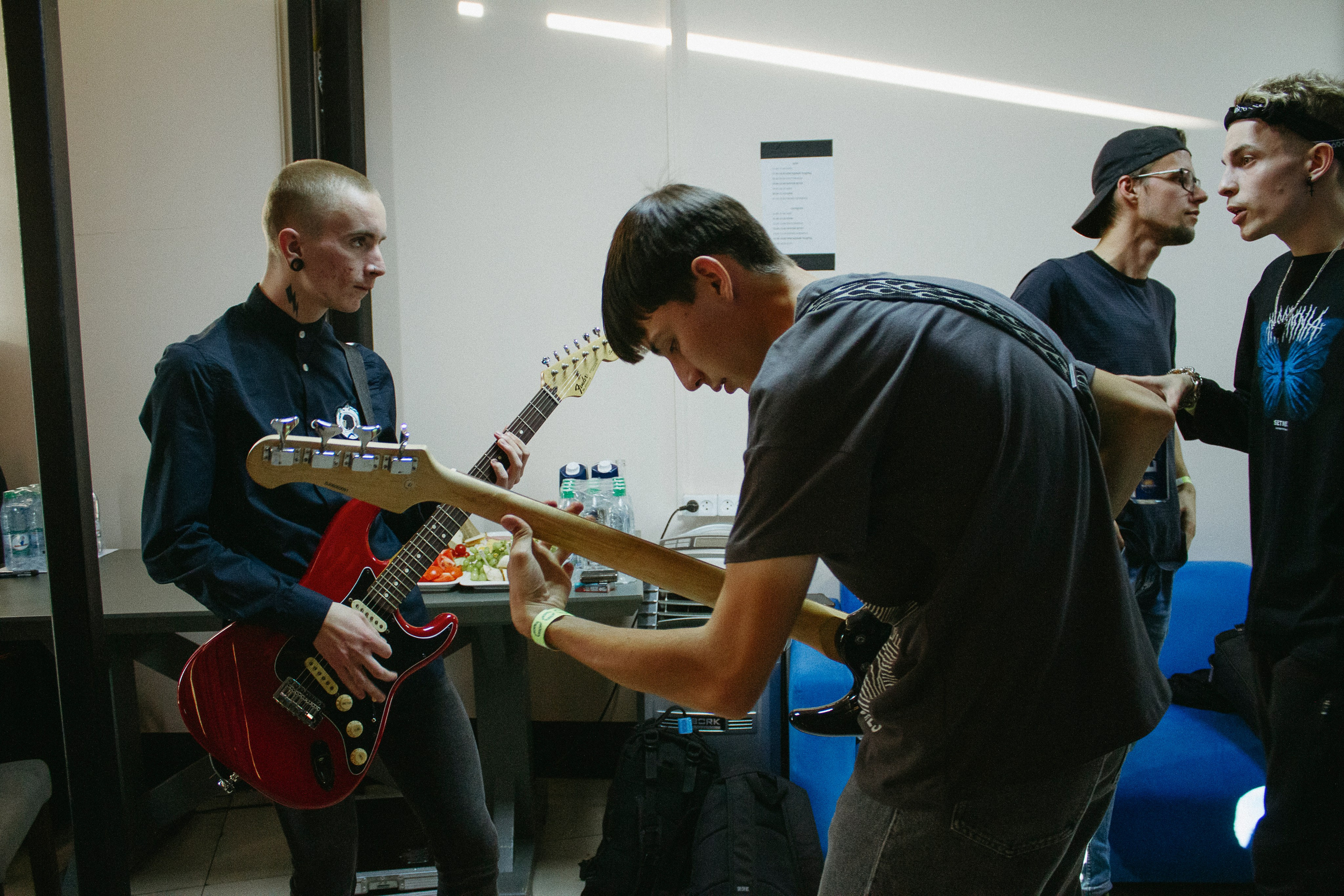 "Постоянные" в Авроре