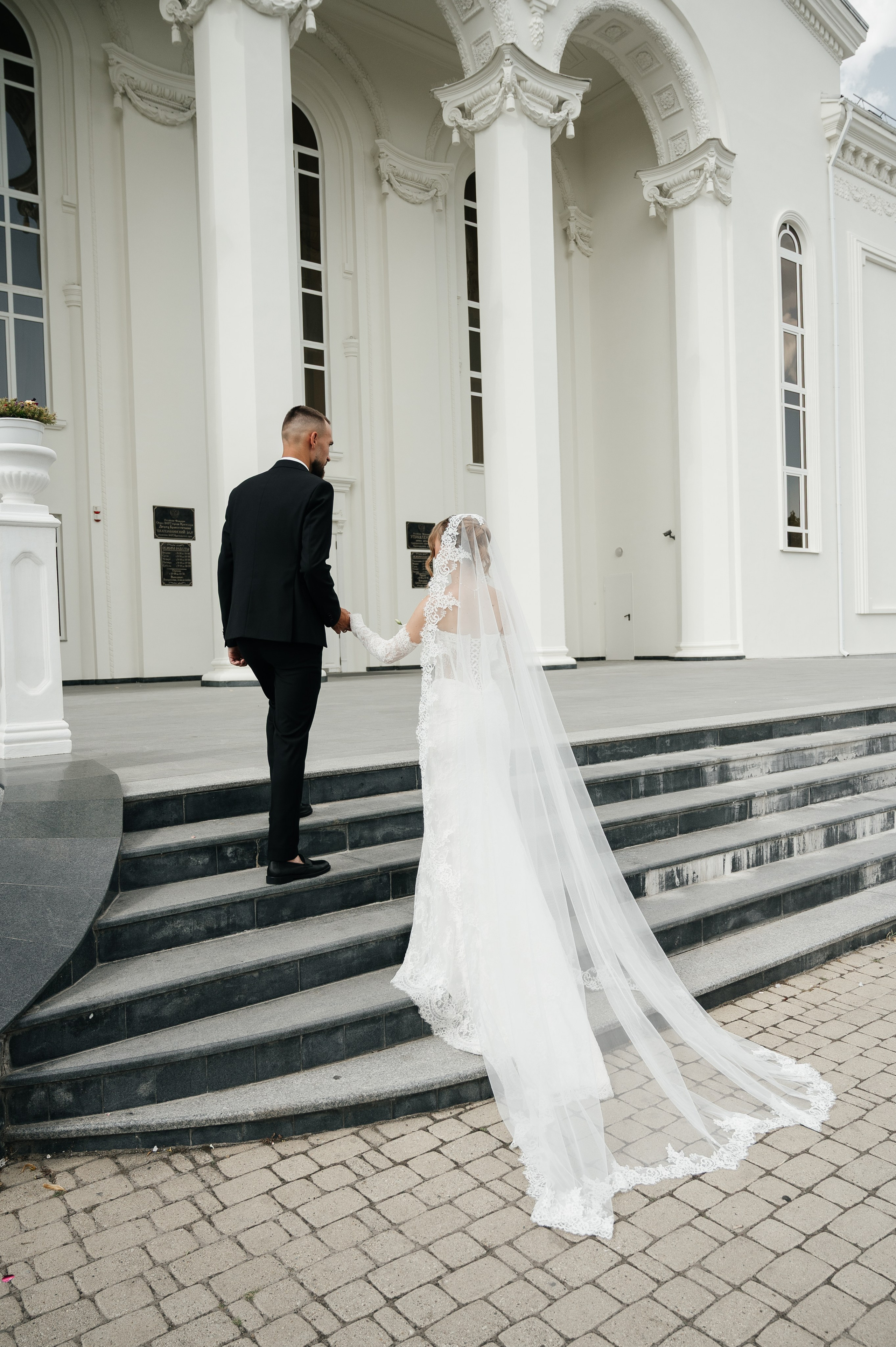 Виктор и Валерия (загс). Свадебный и семейный фотограф в Краснодаре Алина Мельник