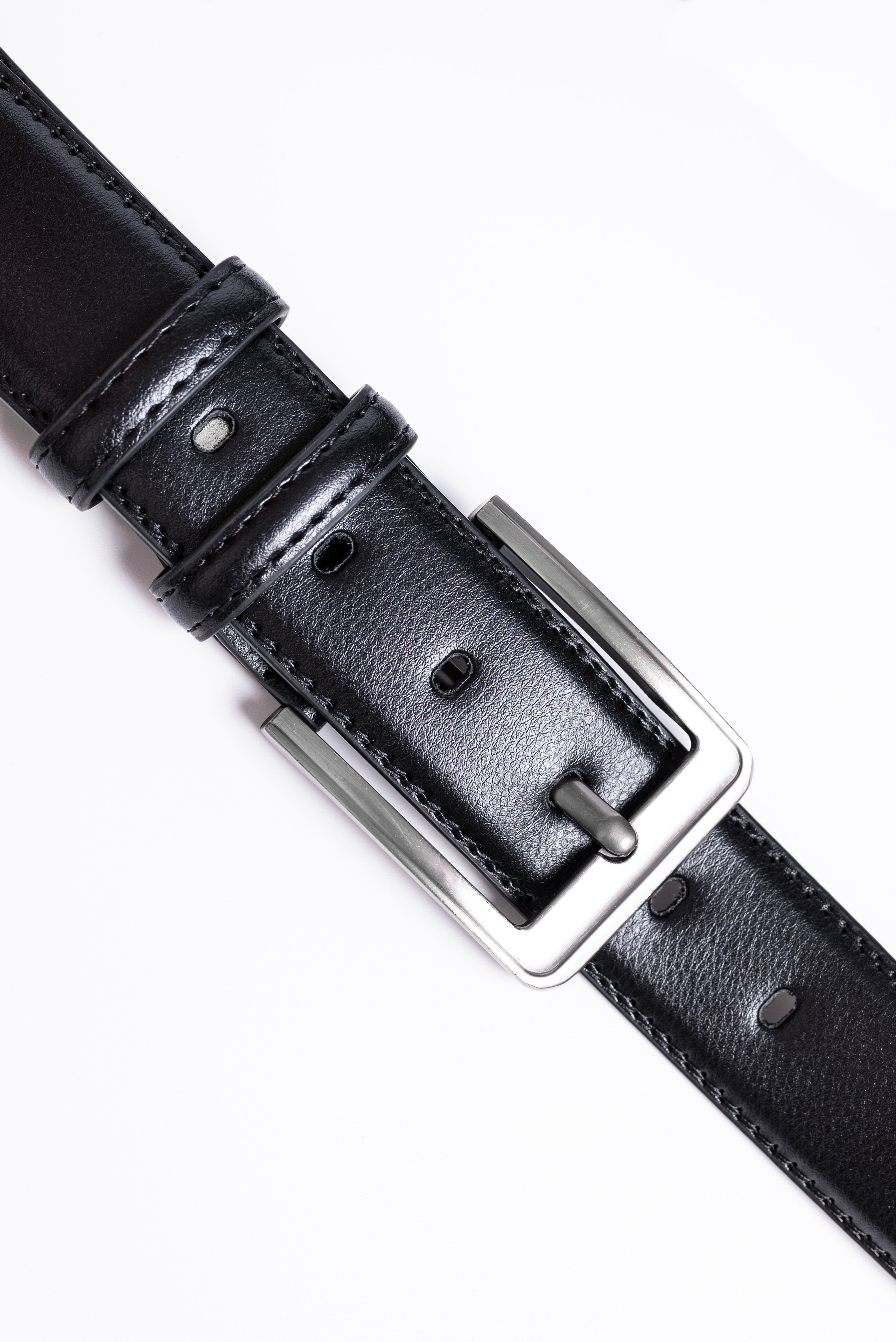 Ремень. Предметный фотограф, фото для маркетплейсов Пятигорск, КМВ