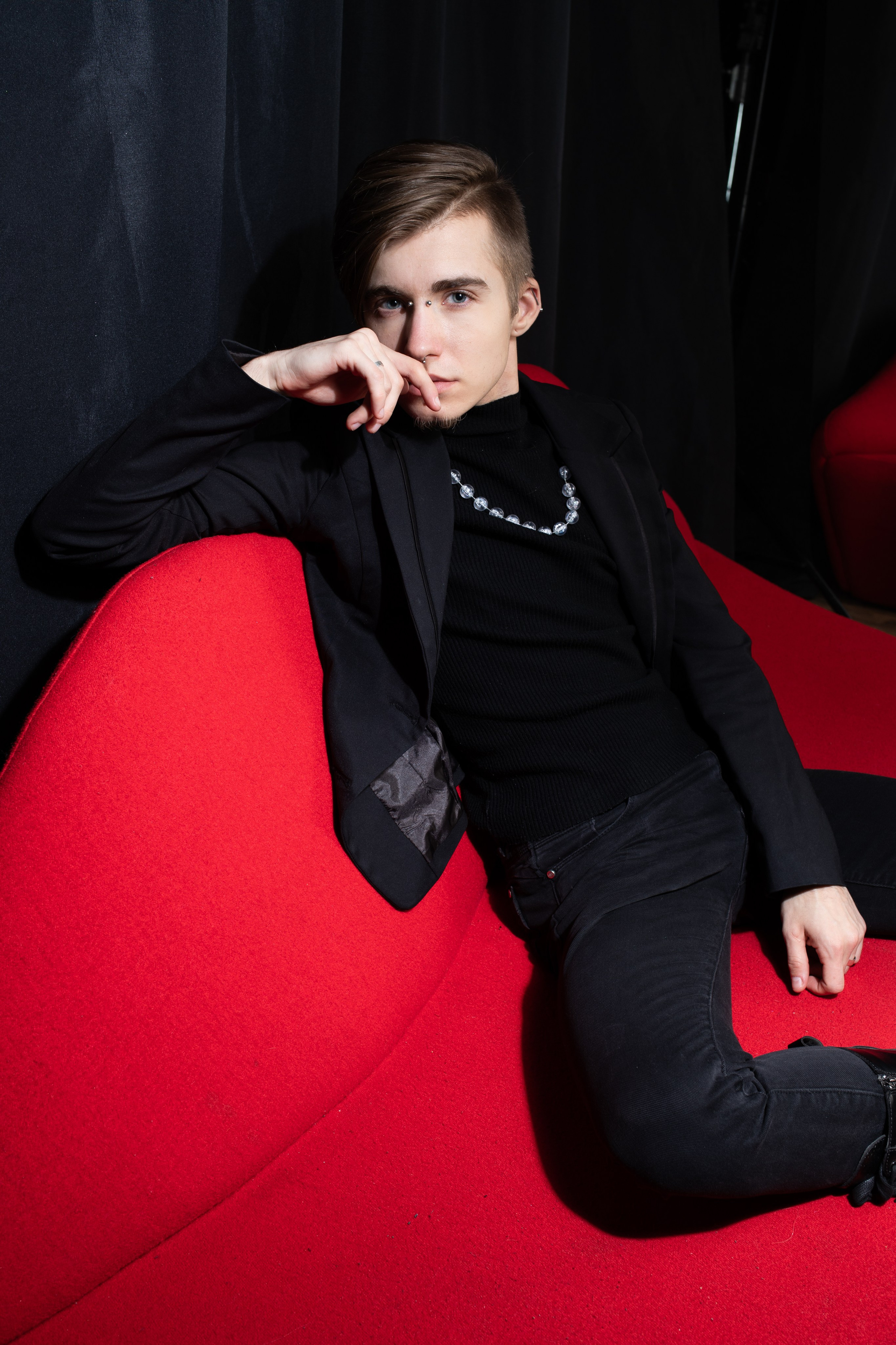 Мужской портрет в студии. Фотограф Санкт-Петербург Всеволожск Мария Наскидашвили