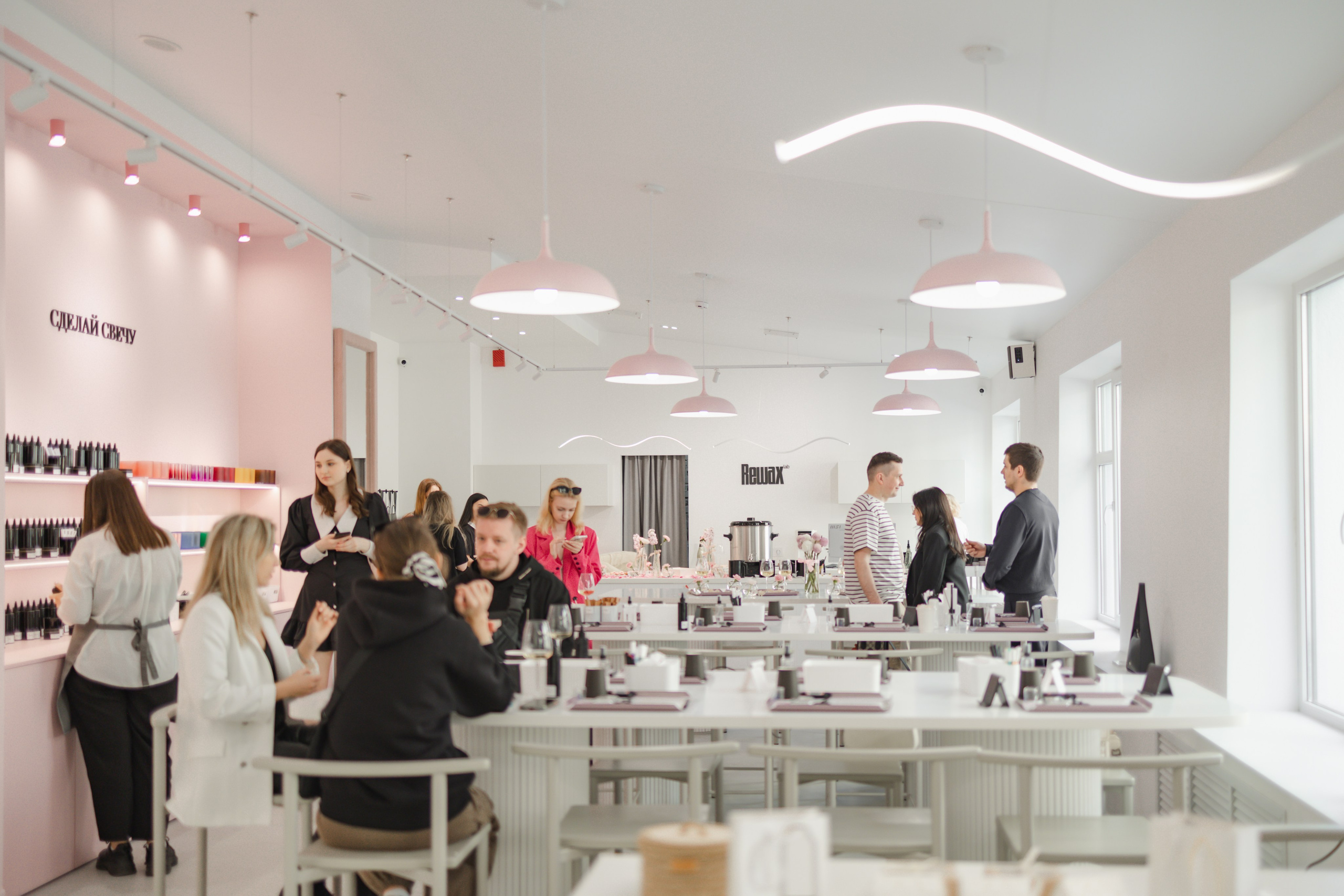 Rewax открытие Кирочная. Репортажный и портретный фотограф в Санктпетербурге. Видиосъемка мероприятий в Санкт-Петербурге