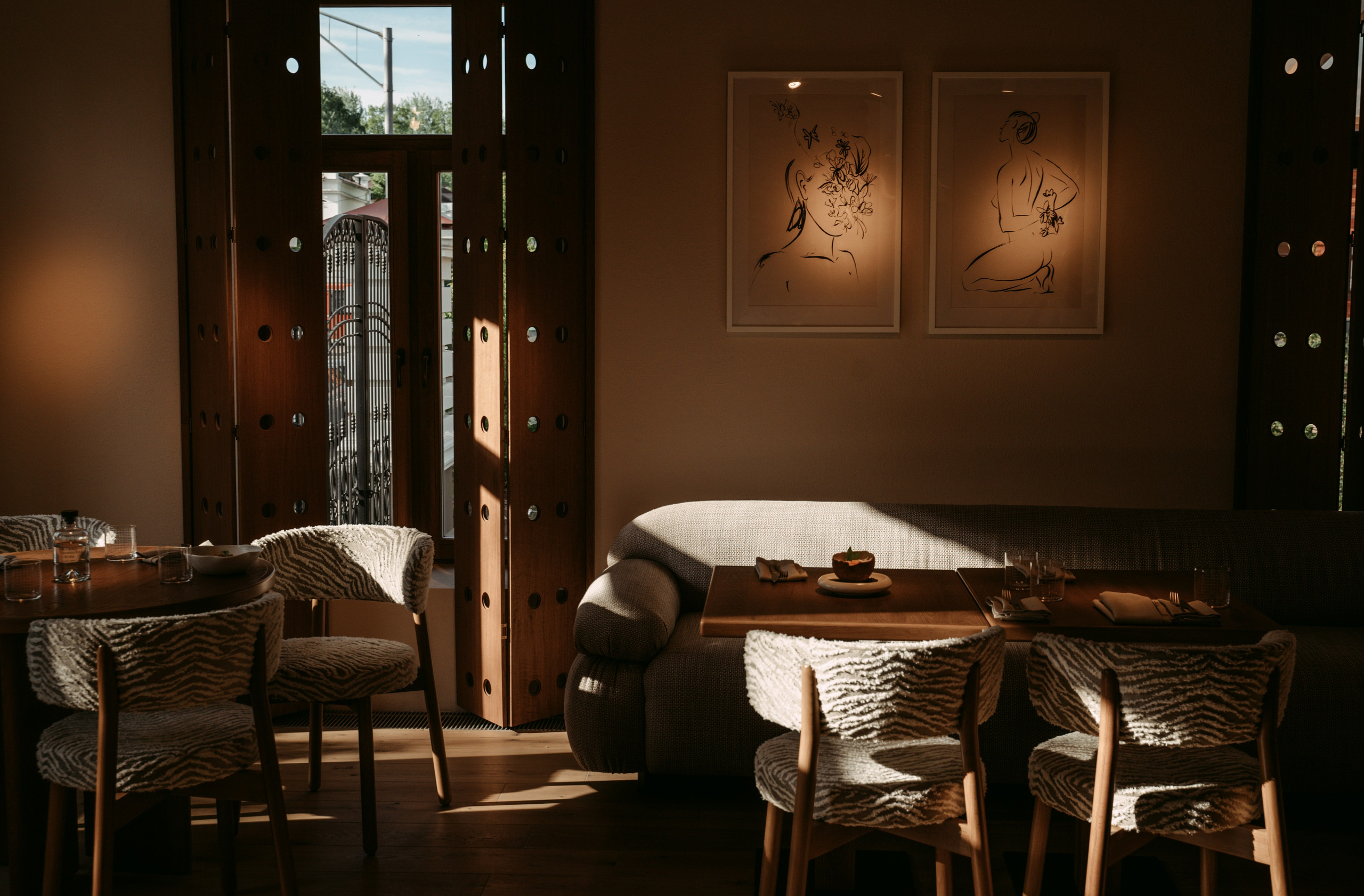 Хорошая девочка / Открытие ресторана в Казани. Саша Копылов, фотограф в Казани