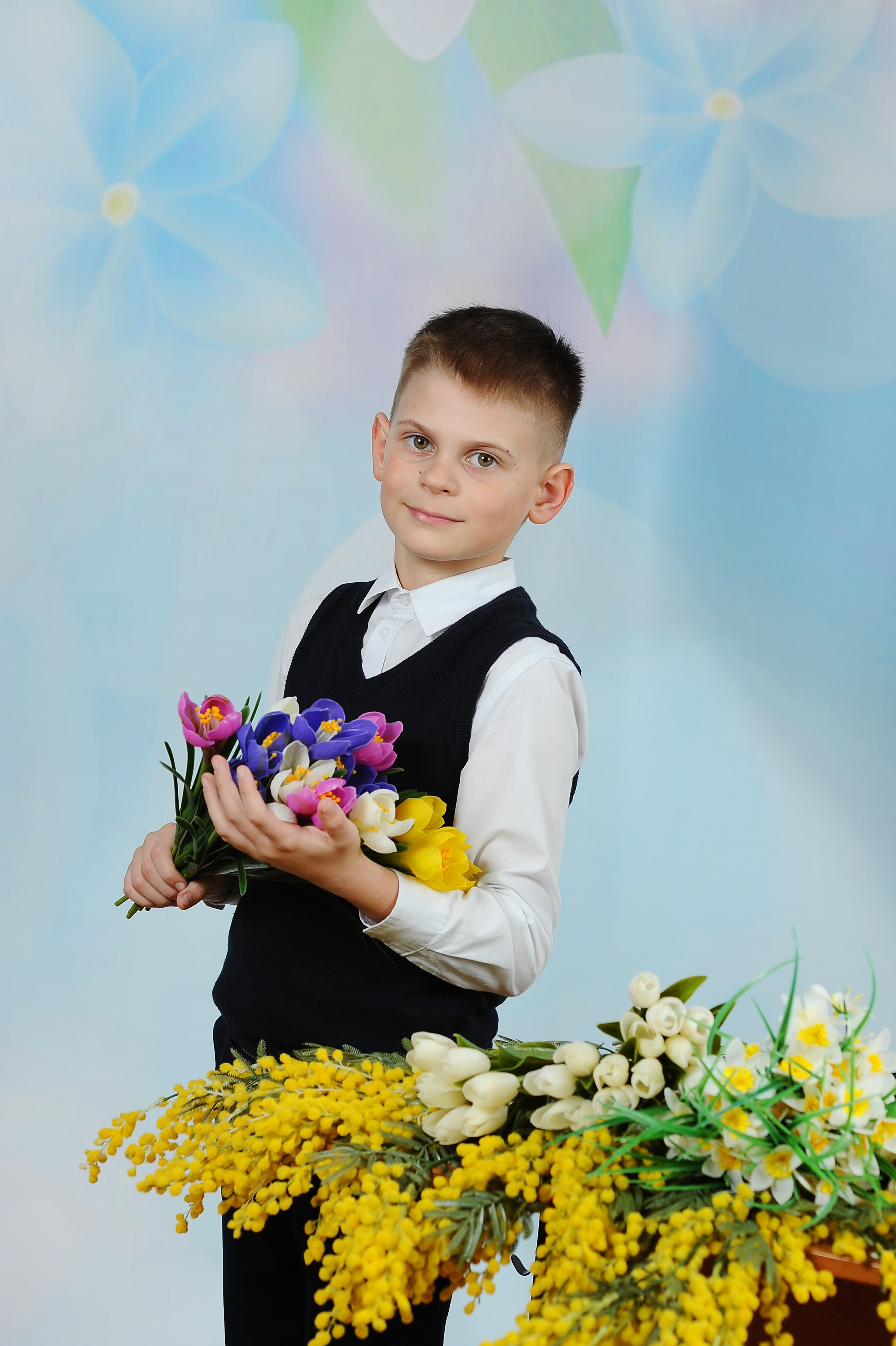 Весенние цветы 25. Детский портрет