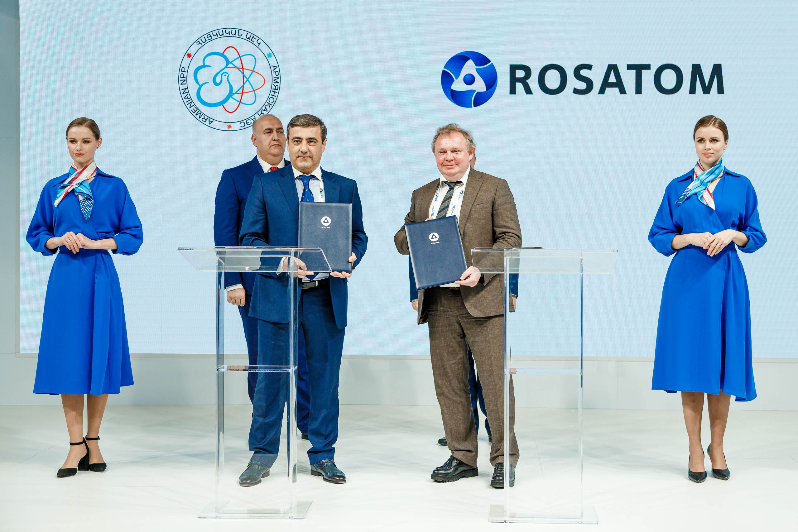 Подписания соглашений на форуме ATOM EXPO XIII 2024 в Сириусе. Репортажный фотограф в Москве, Сочи и Санкт-Петербурге