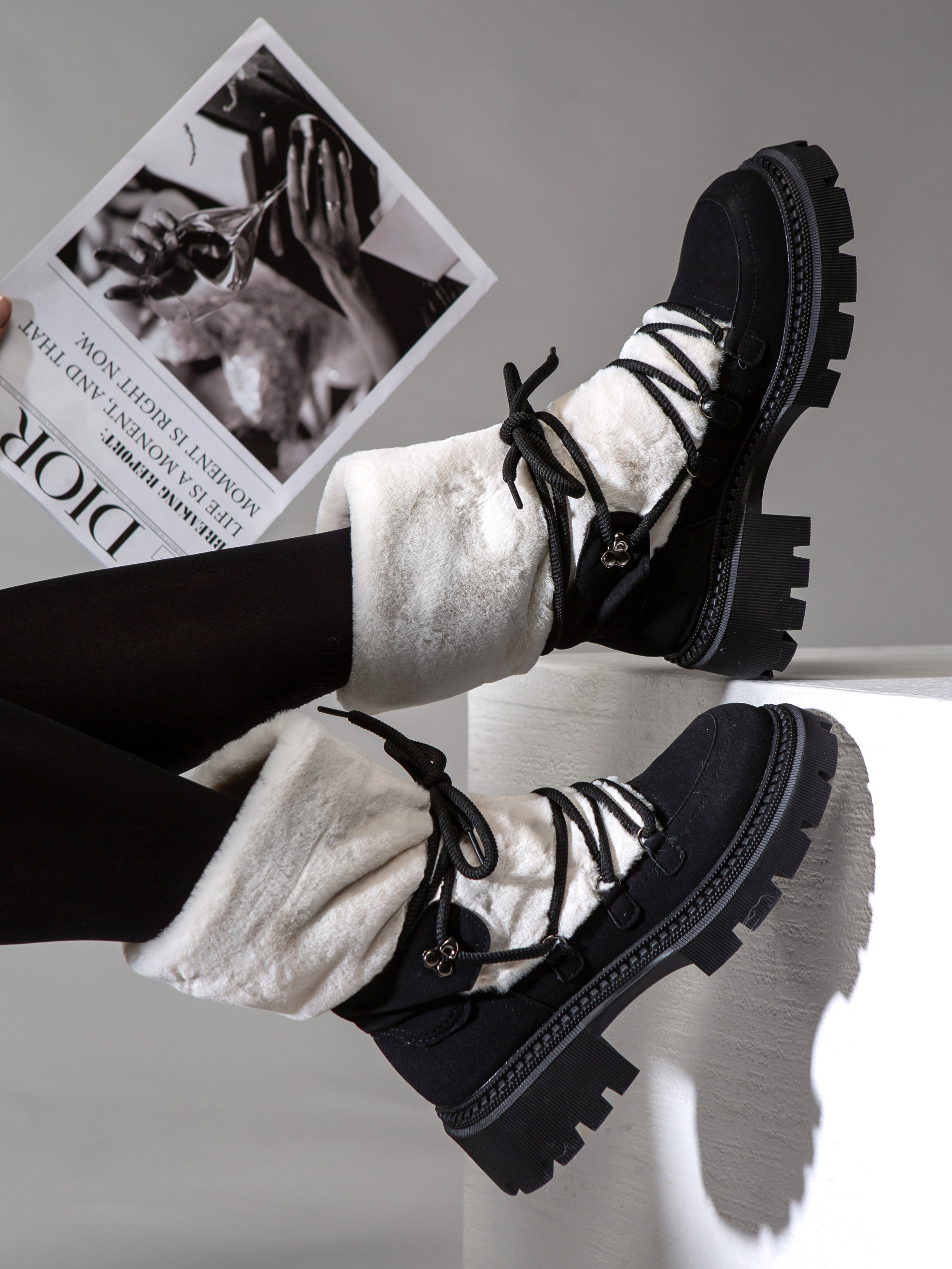 Обувь. Фотограф Мария Кольцова