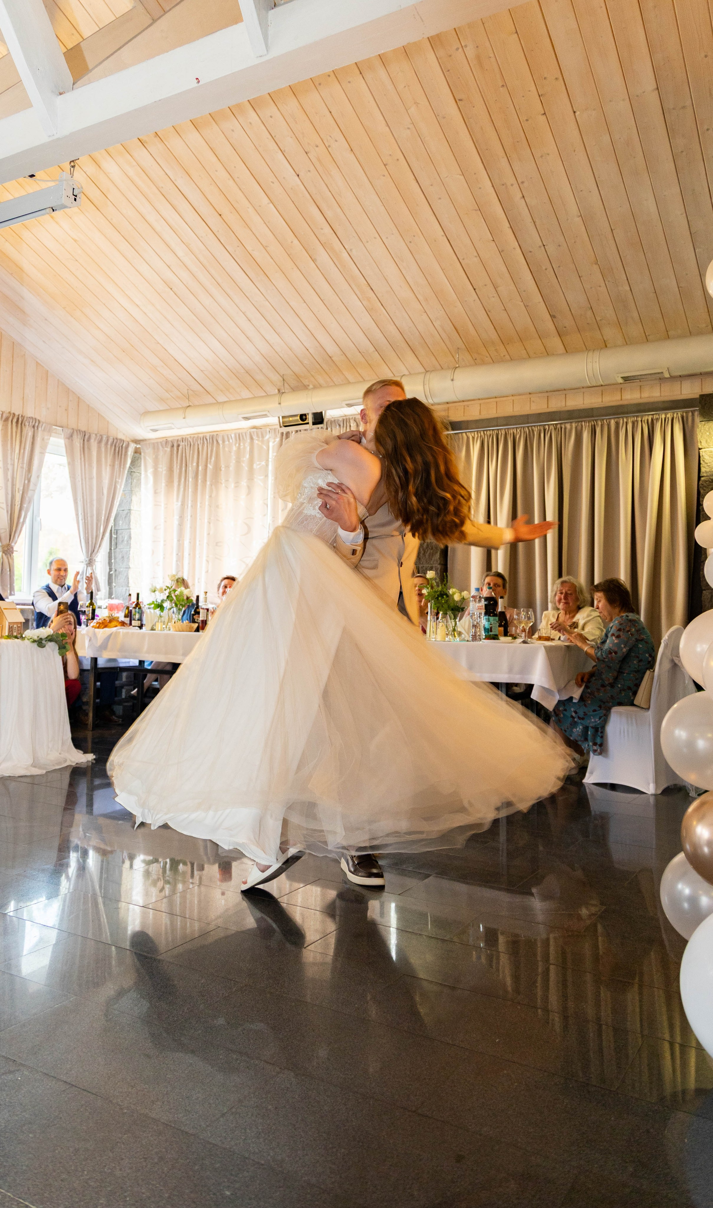 Свадебная фотосессия свадебный фотограф Татьяна Марсуверских свадебная фотопрогулка Москва Жуковский. Фотограф для маркетплейсов, фотоуслуги в Жуковском Татьяна Марсуверских