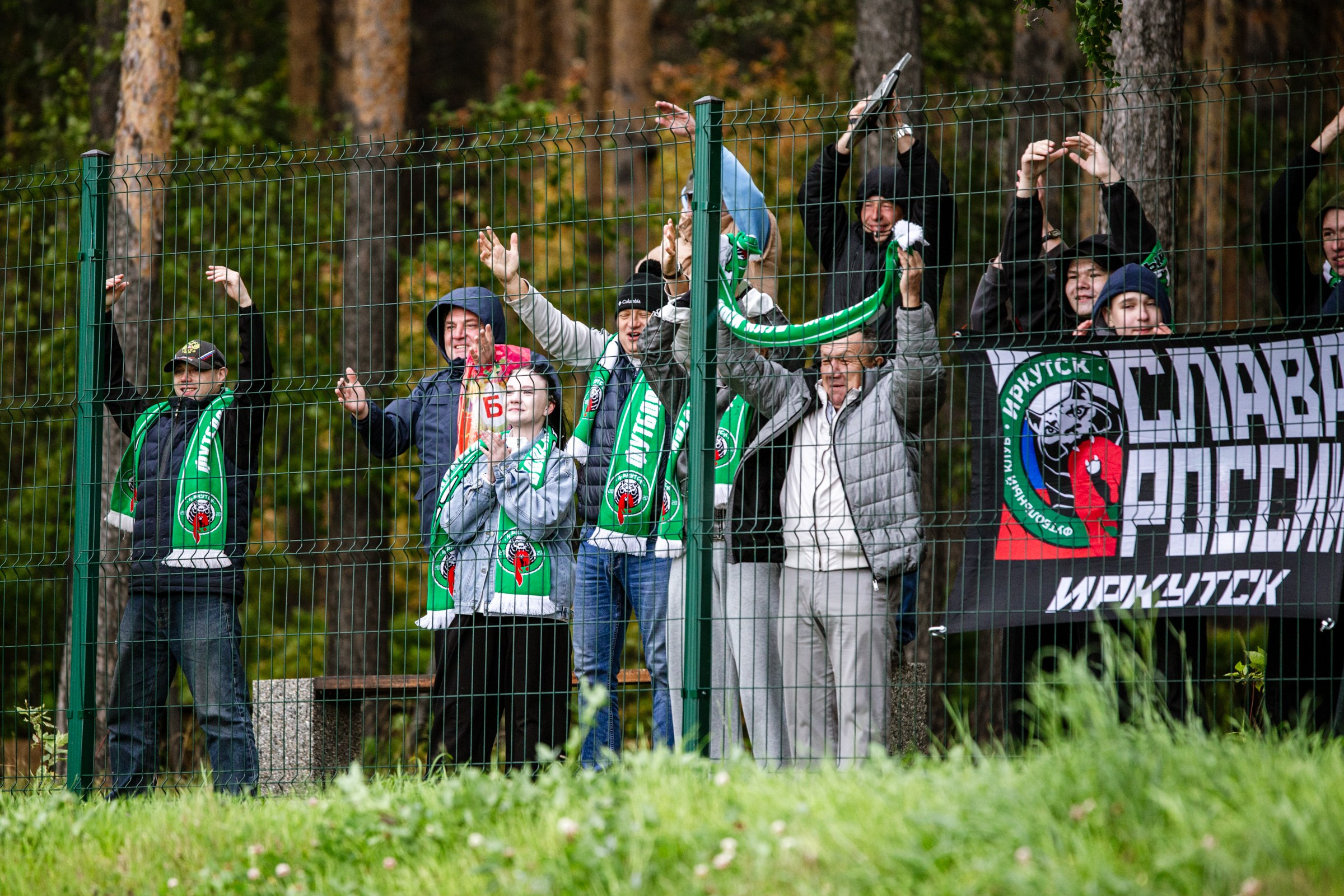 Первенство России по футболу LEON-Вторая лига Б | ФК Иркутск — Космос (Долгопрудный) | 14.09.25. Фотограф в Иркутске Евгения Айвазова