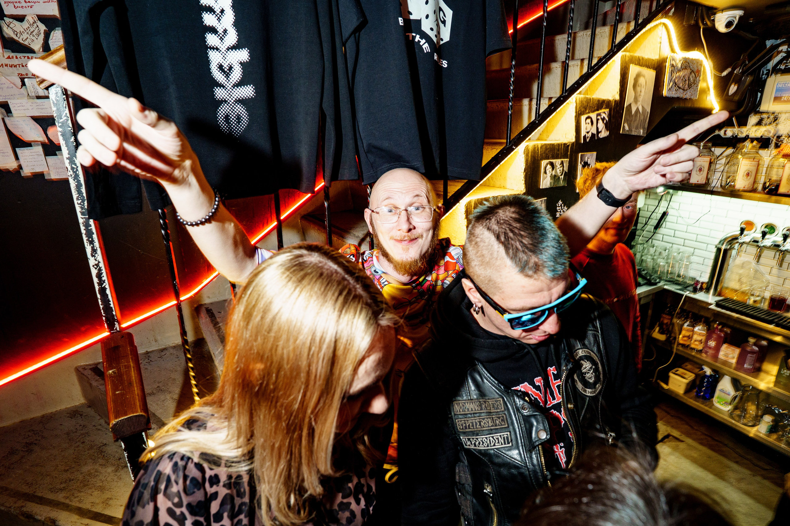 День святого Валентина в Баре разбитых сердец. Концертный и репортажный фотограф в Санкт-Петербурге Слава Пахомов