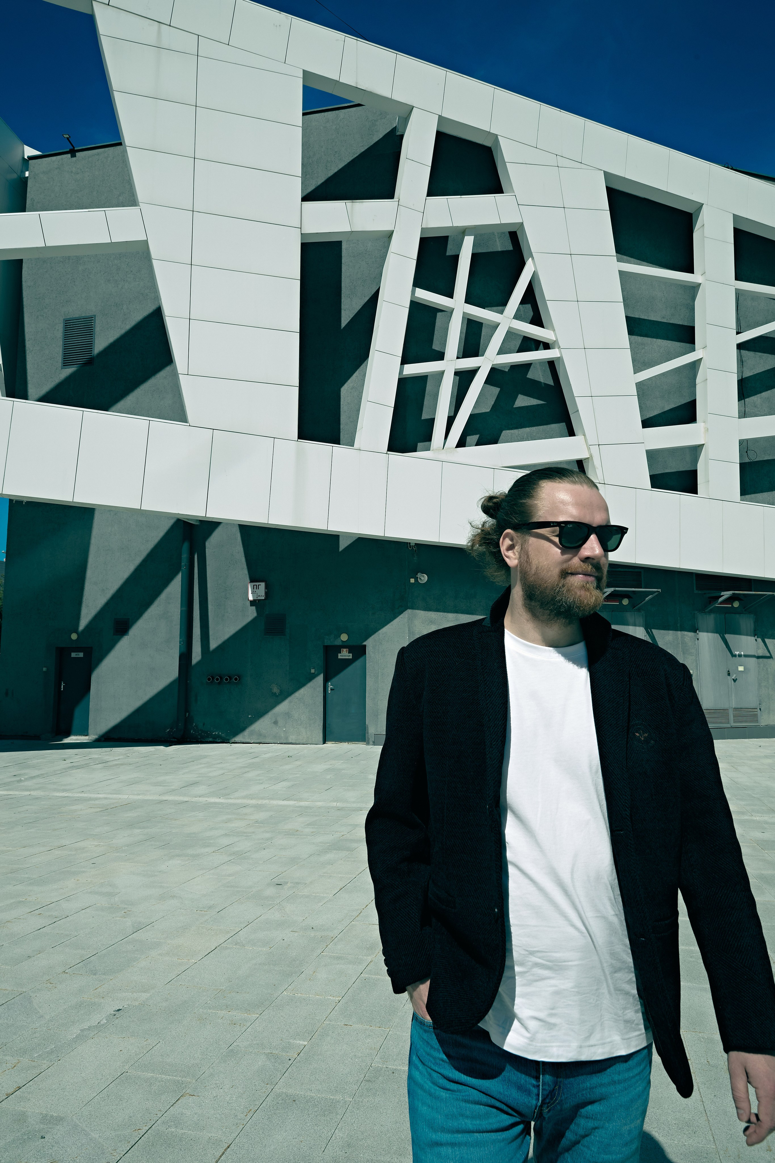 ARTEM. Yulia Otroschenko