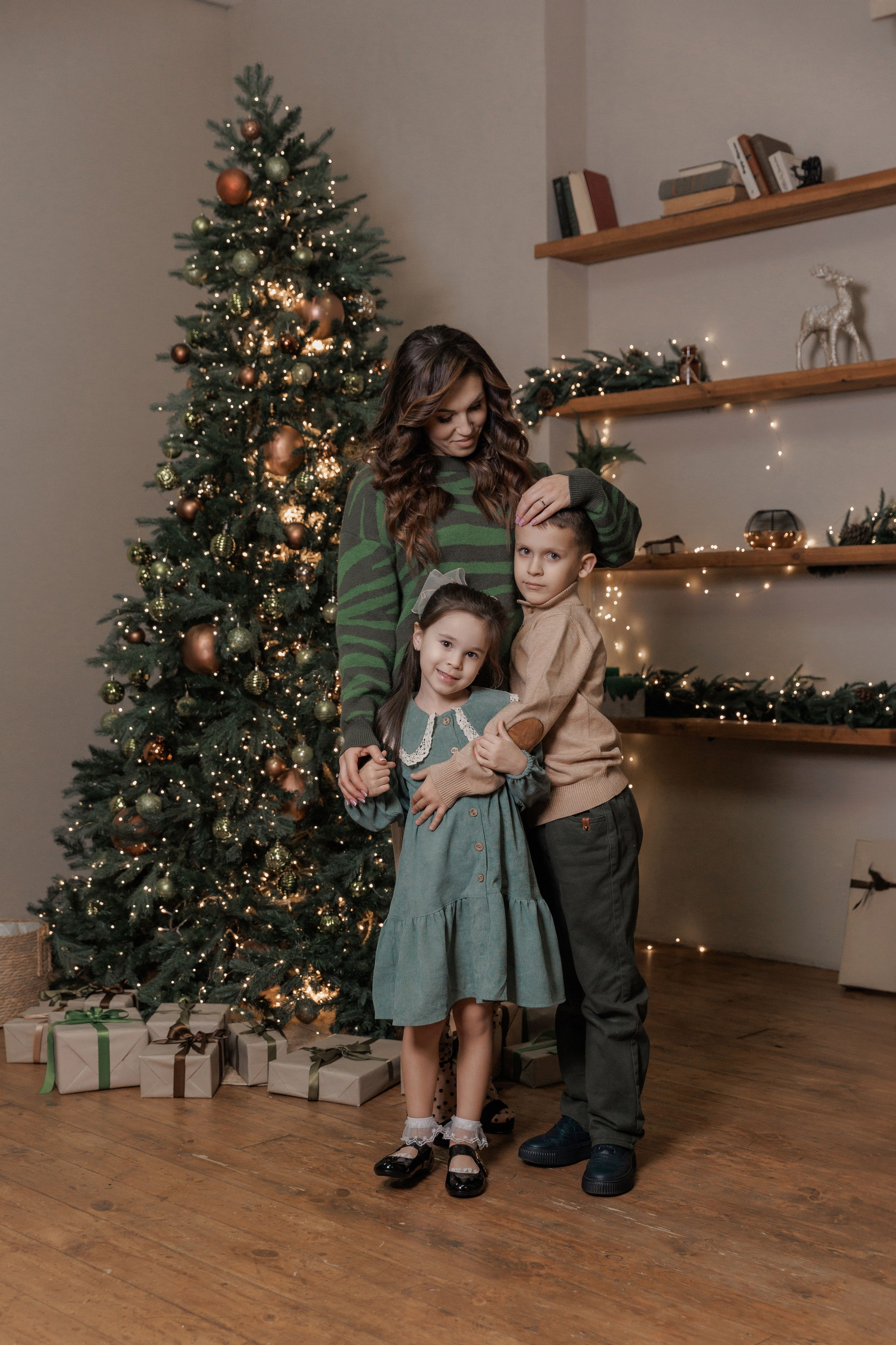 Татьяна с семьей. Фотограф женского портрета, беременности и материнства Харькова Елена