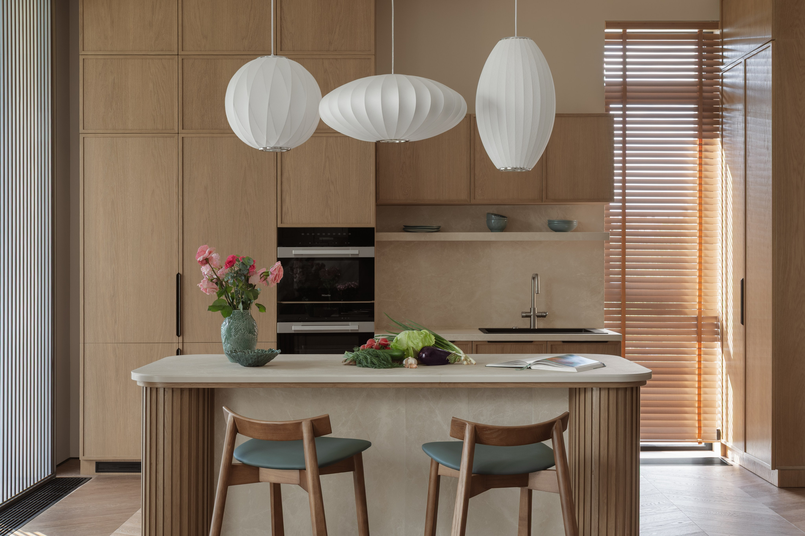 Шарафат Дуйсенбинова — Akbulak Riviera. Roman Yakunin — interior photographer in Almaty, Kazakhstan