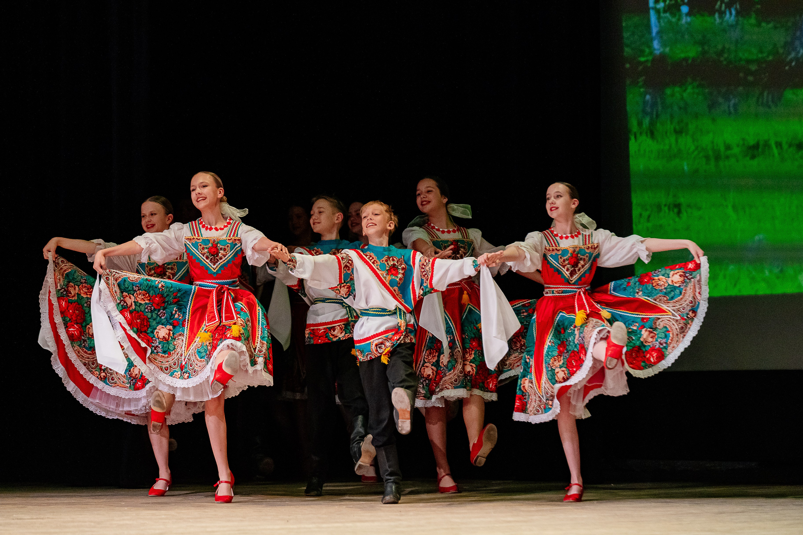 Я танцую. Фотограф в Новосибирске Виктория Смирнова