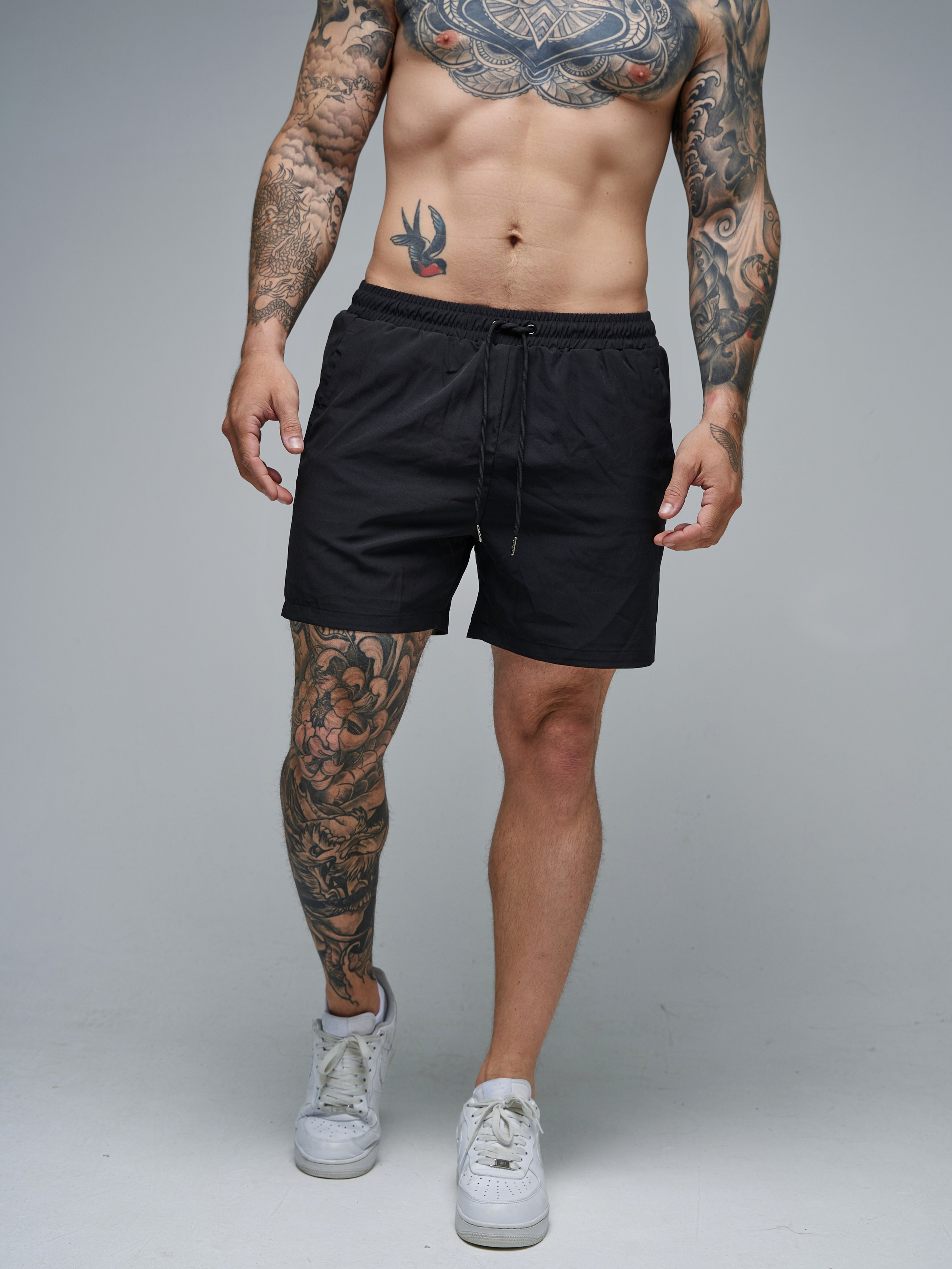 Шорты Moviqlo. Фотограф для маркетплейсов в Москве