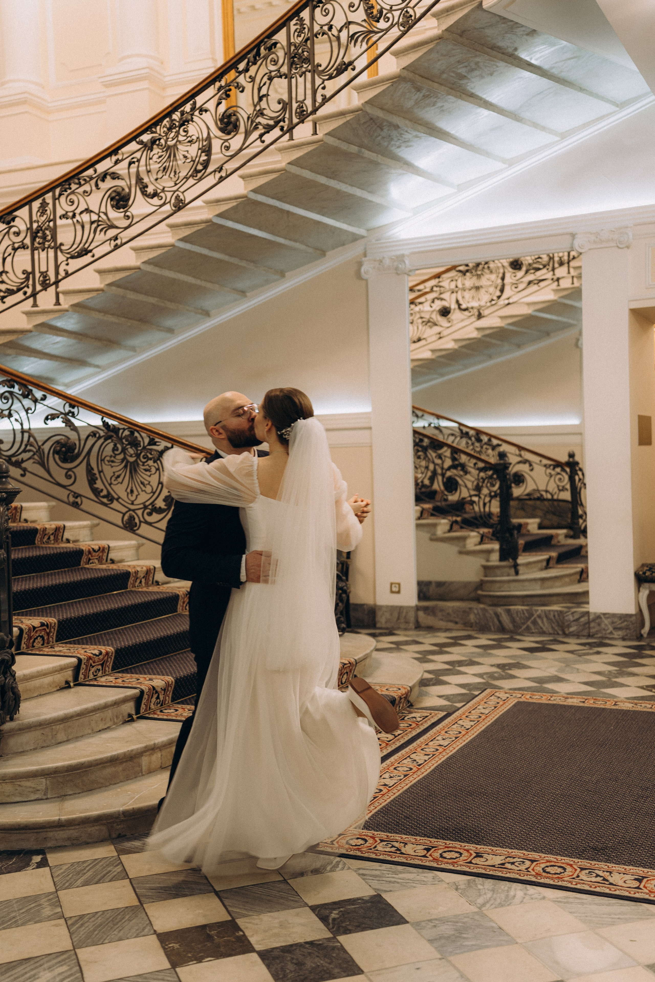 СВАДЕБНАЯ СЬЕМКА ВО ВТОРОМ ДВОРЦЕ (ДЕКАБРЬ) ТАКЖЕ СЬЕМКА В СТУДИИ НА ЧЕРНЫШЕВСКОЙ. Профессиональный фотограф, Санкт-Петербург — Виктория Богомолова