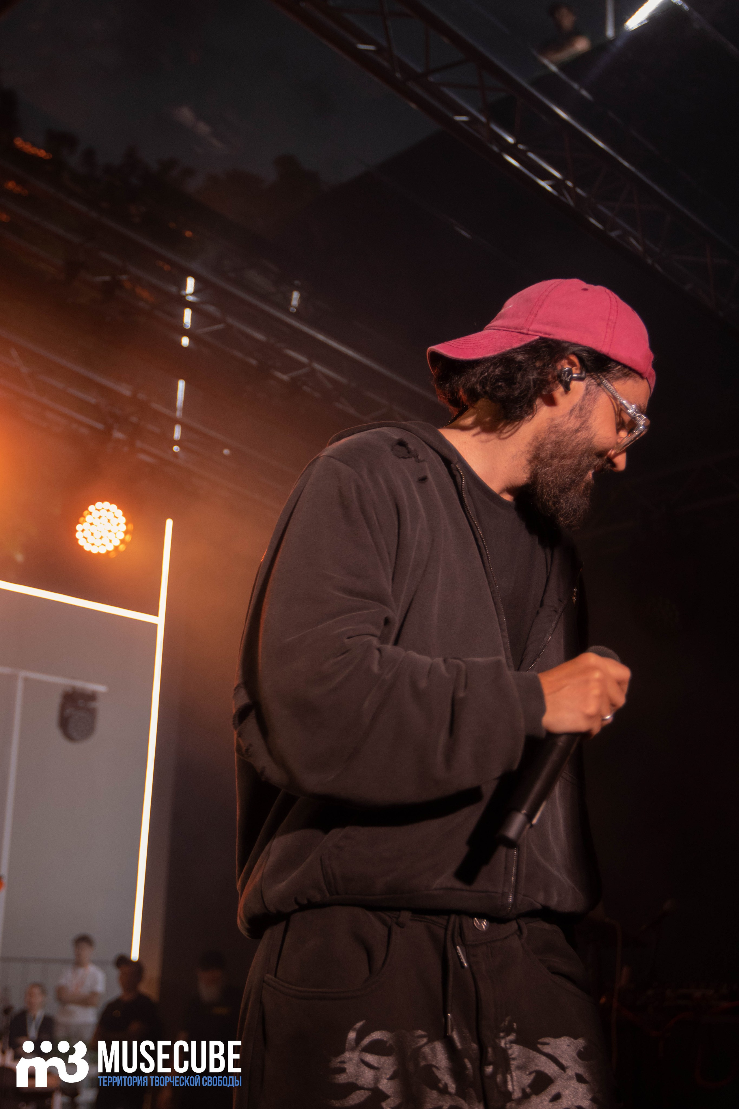 МОТ. Концертный фотограф