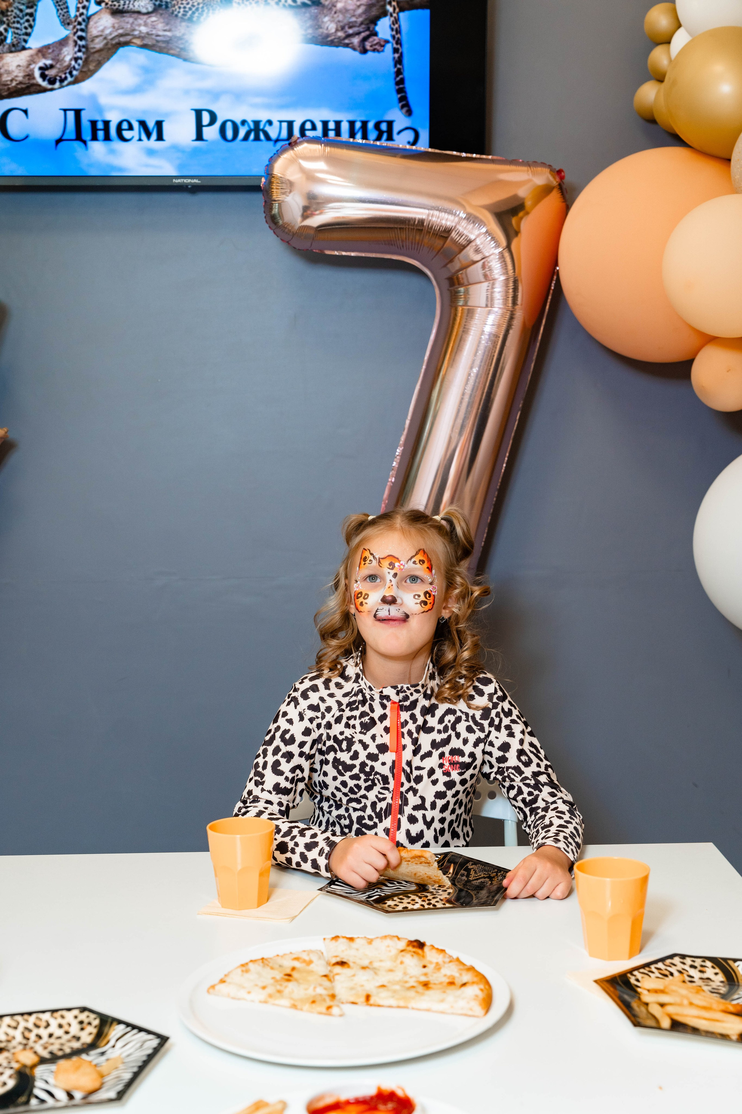 День Рождения Лауры в TiDi-клуб. Фотограф Никита Комаров