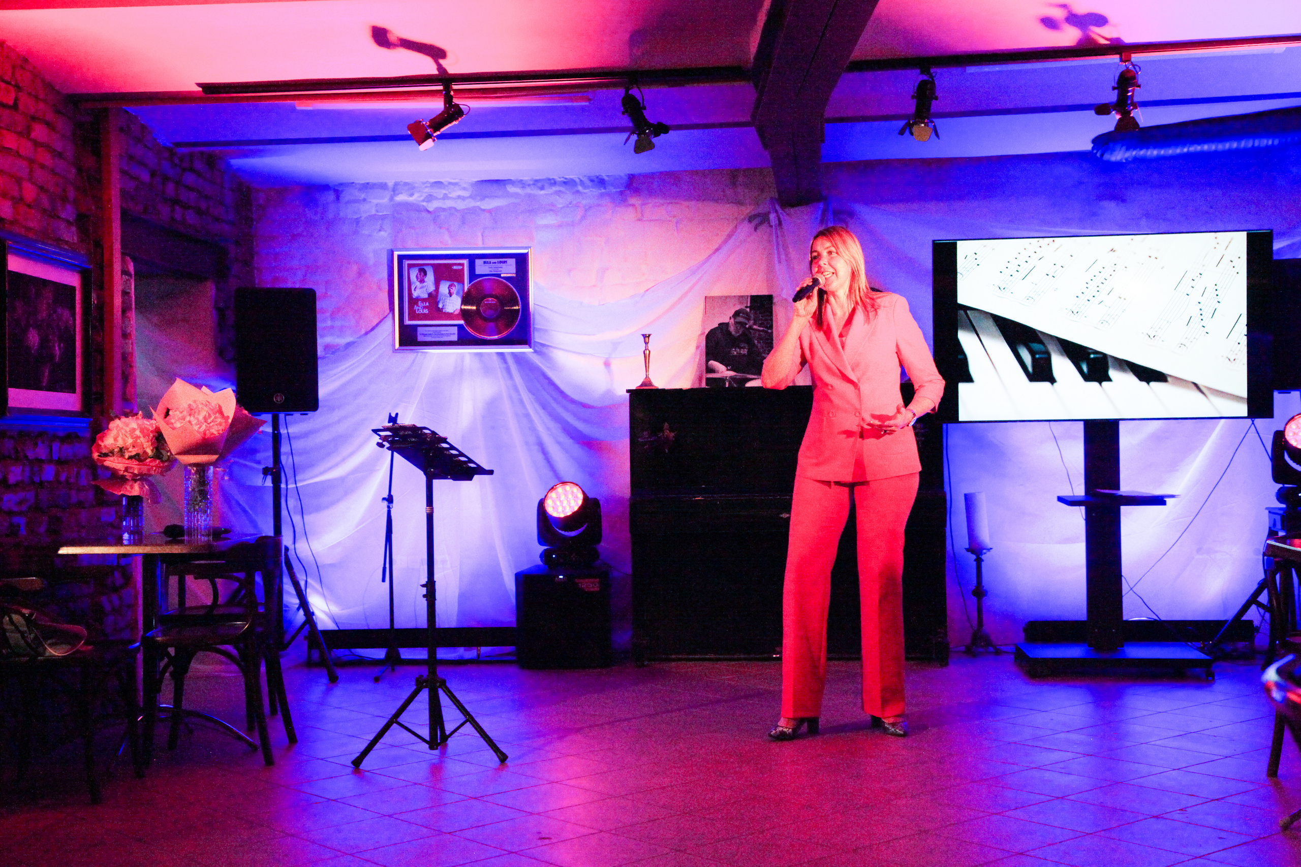 Концерт Златы Аметист. Позитивный контент-фотограф в Санкт-Петербурге Мария Устинова