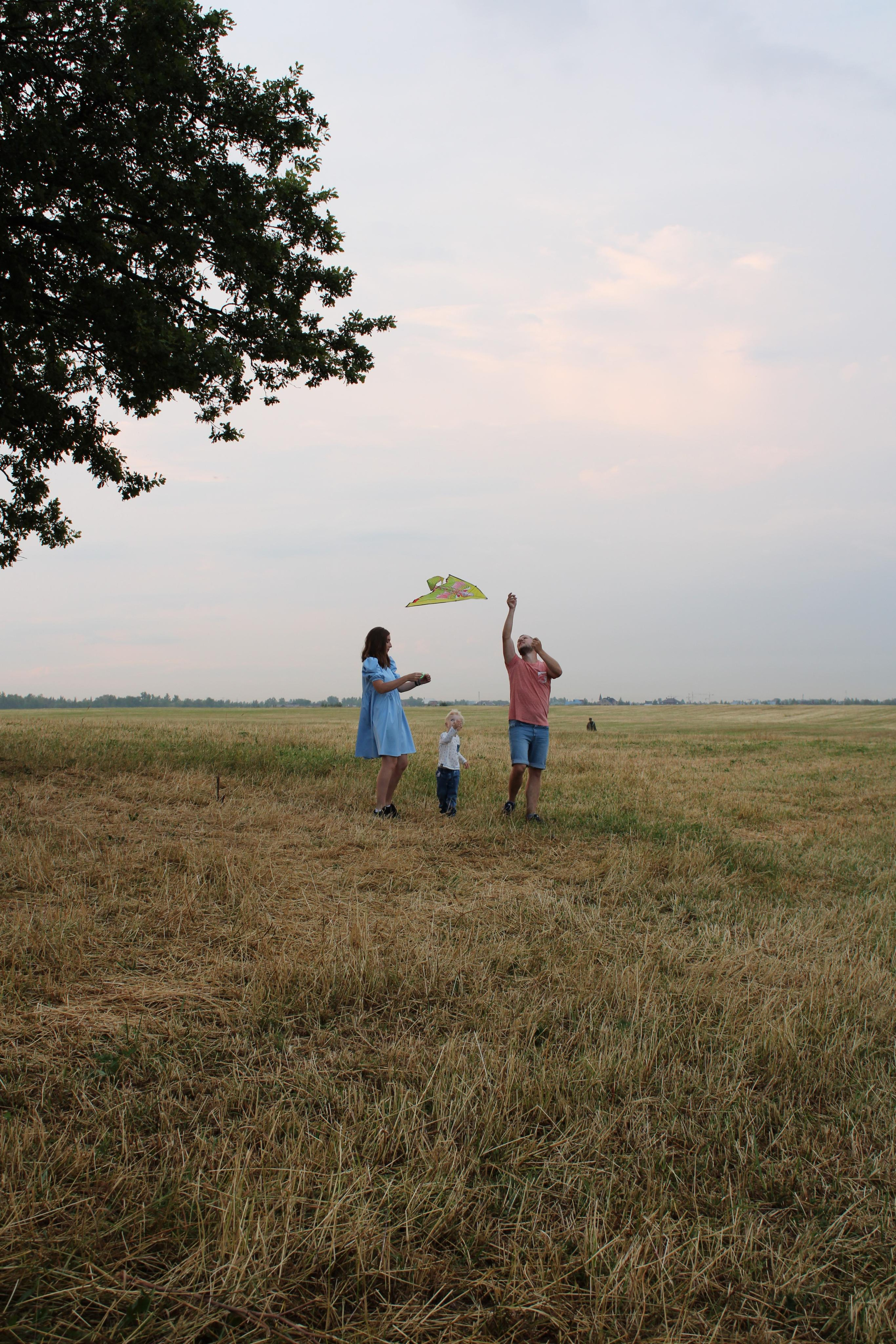 Семейная прогулка в окресностях Пушкина. Позитивный контент-фотограф в Санкт-Петербурге Мария Устинова