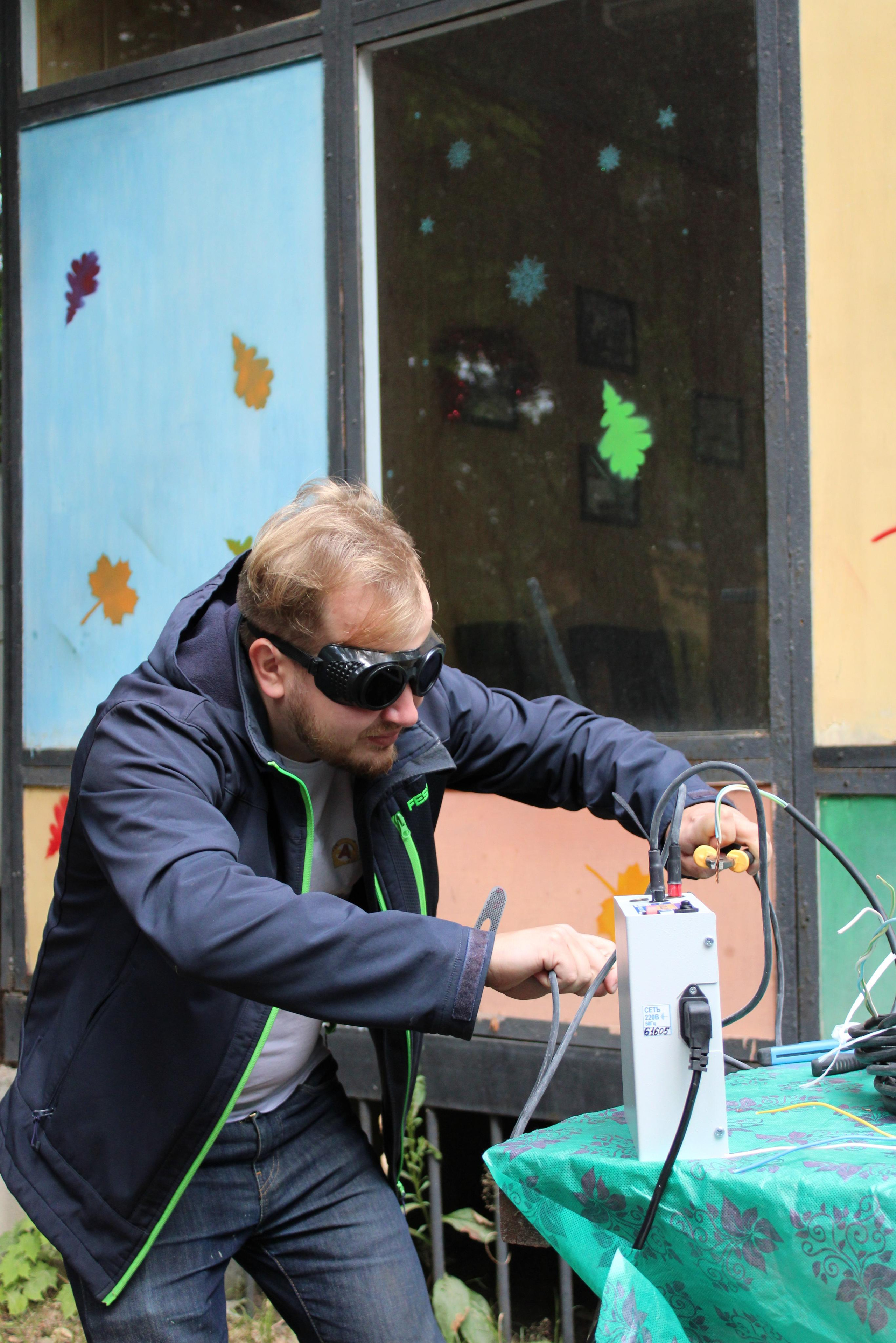 Испытание кабеля ВВгНГ. Позитивный контент-фотограф в Санкт-Петербурге Мария Устинова