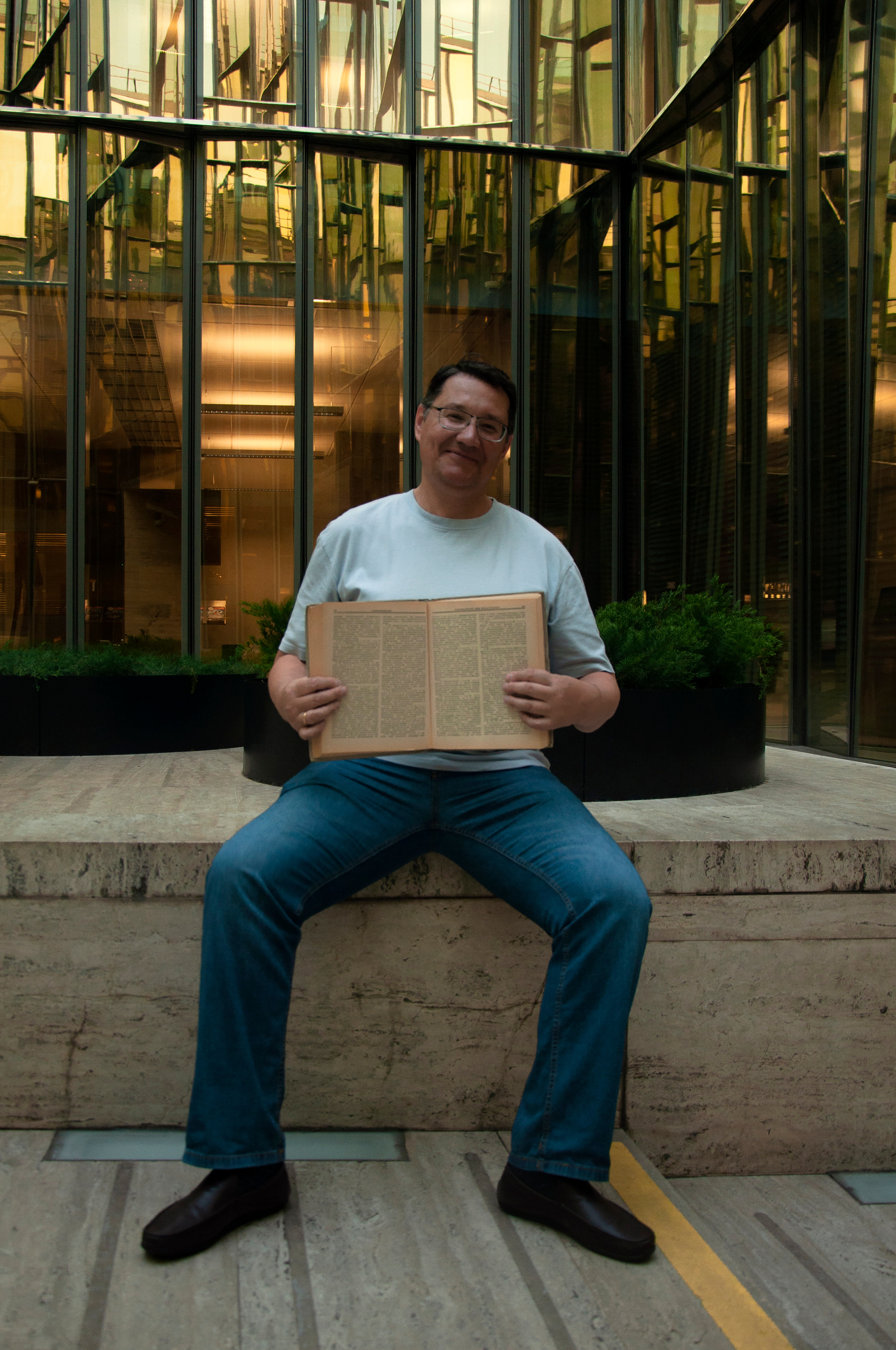 Преподаватель ораторского искусства и импровизации — Павел Васильев. Позитивный контент-фотограф в Санкт-Петербурге Мария Устинова