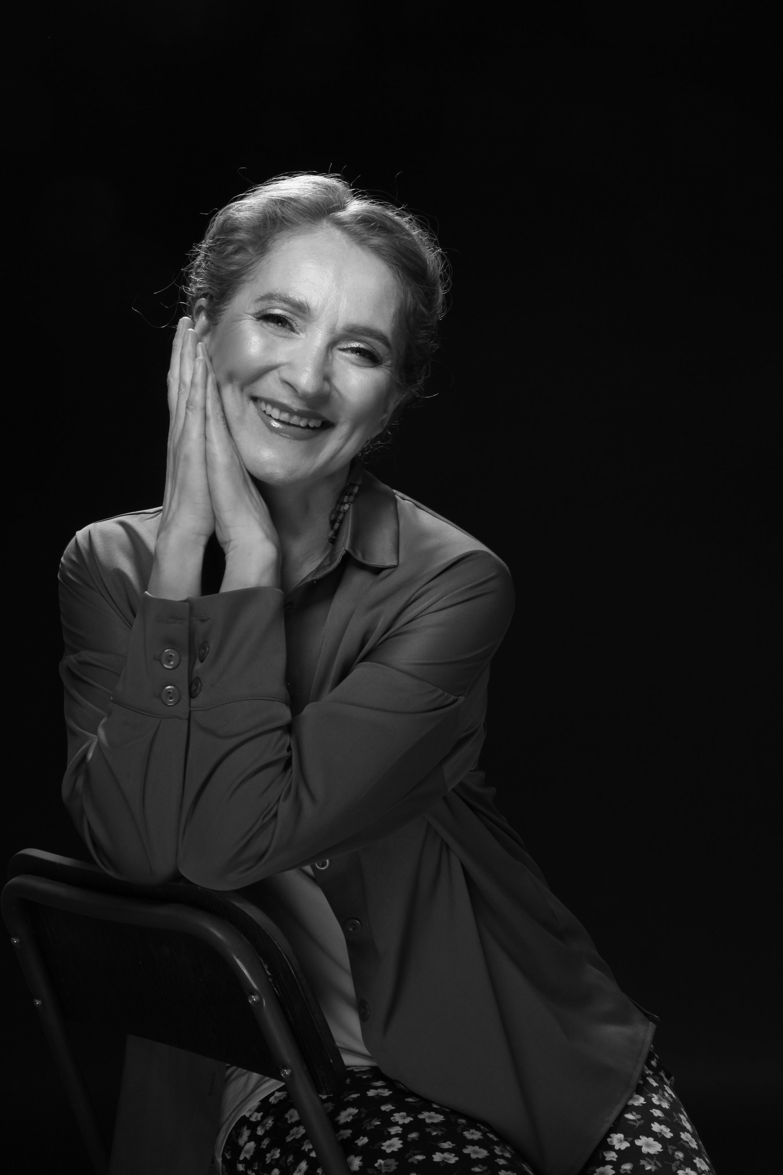 Портрет актрисы. Позитивный контент-фотограф в Санкт-Петербурге Мария Устинова