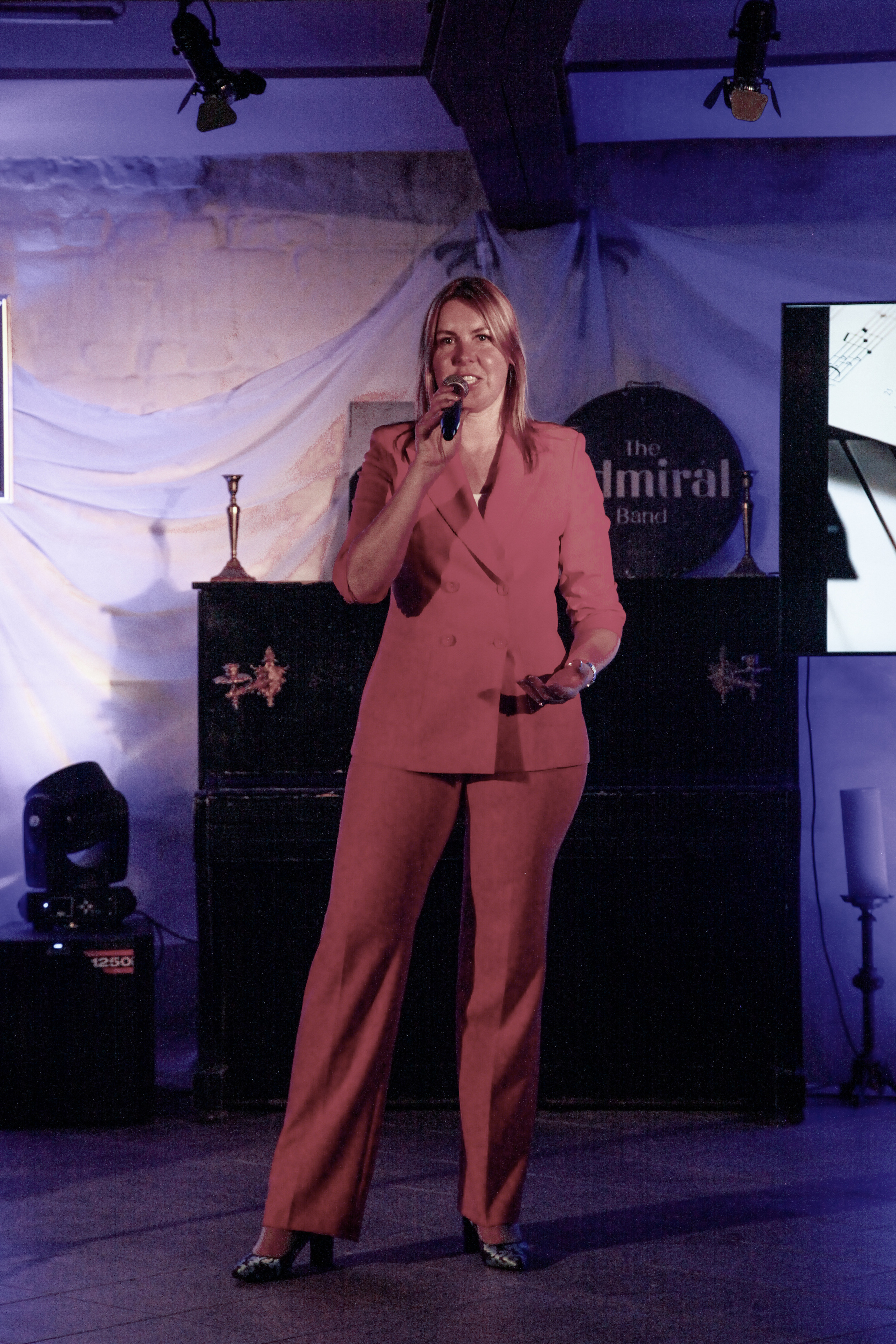 Концерт Златы Аметист. Позитивный контент-фотограф в Санкт-Петербурге Мария Устинова