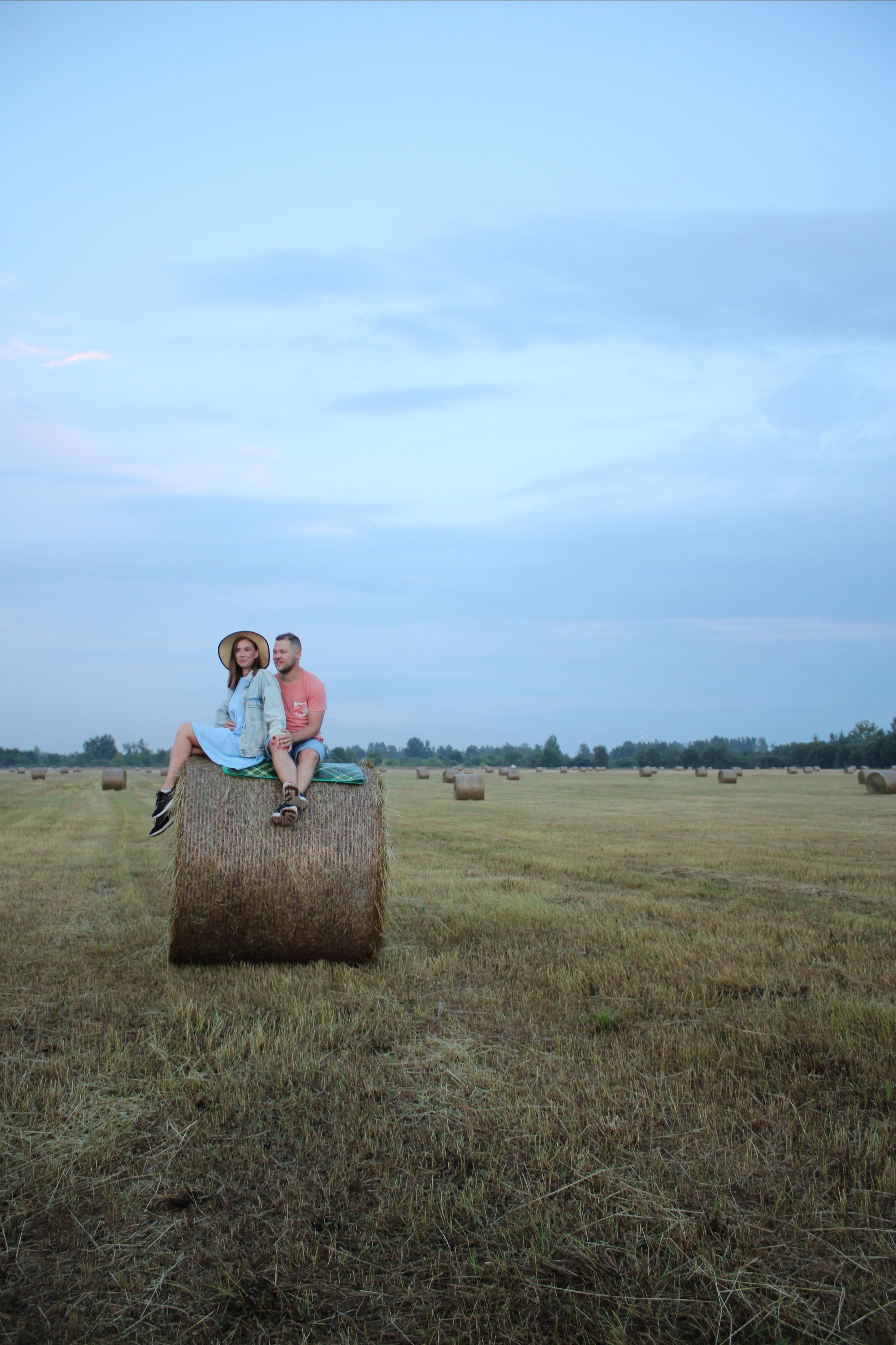 Семейная прогулка в окресностях Пушкина. Позитивный контент-фотограф в Санкт-Петербурге Мария Устинова