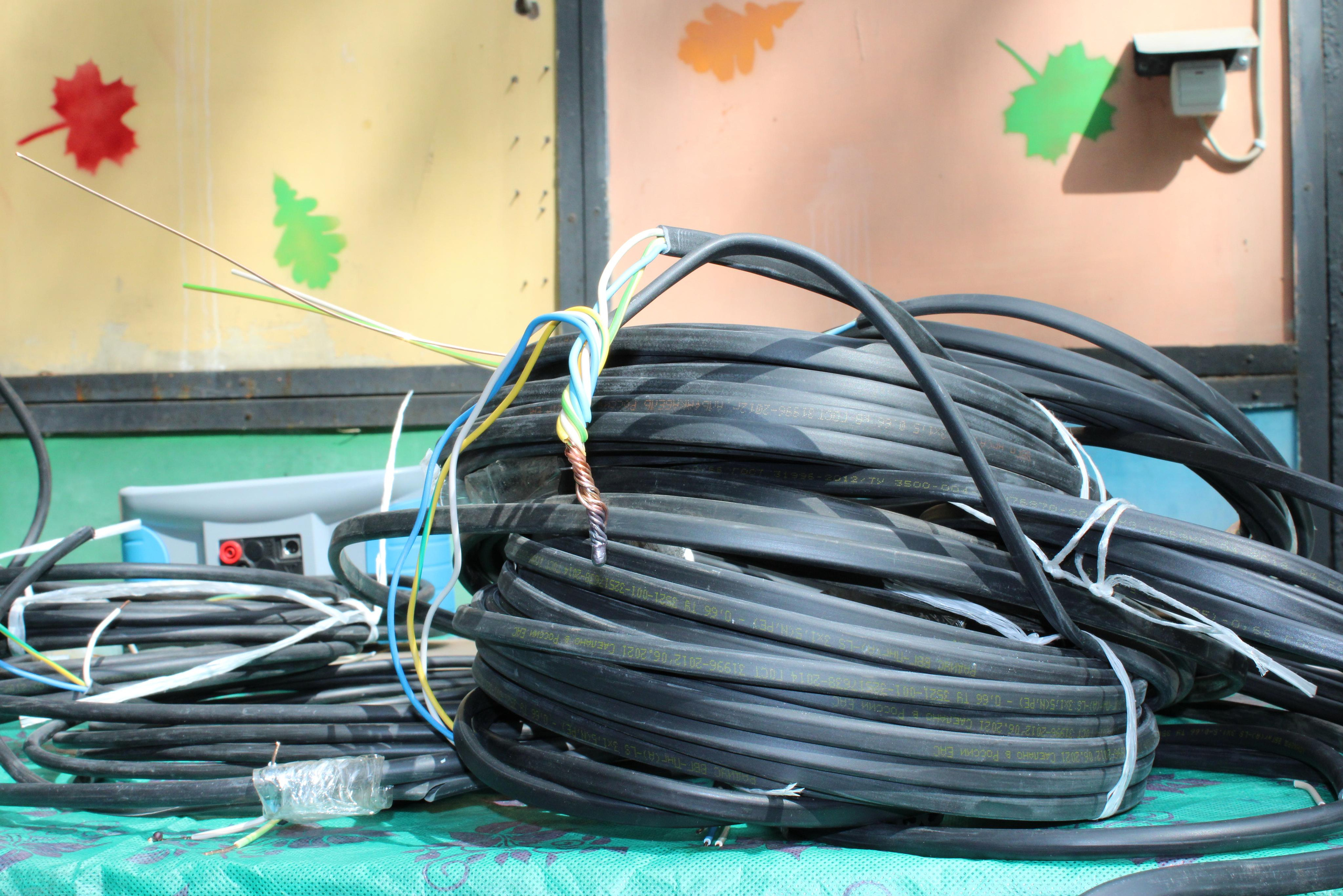 Испытание кабеля ВВгНГ. Позитивный контент-фотограф в Санкт-Петербурге Мария Устинова