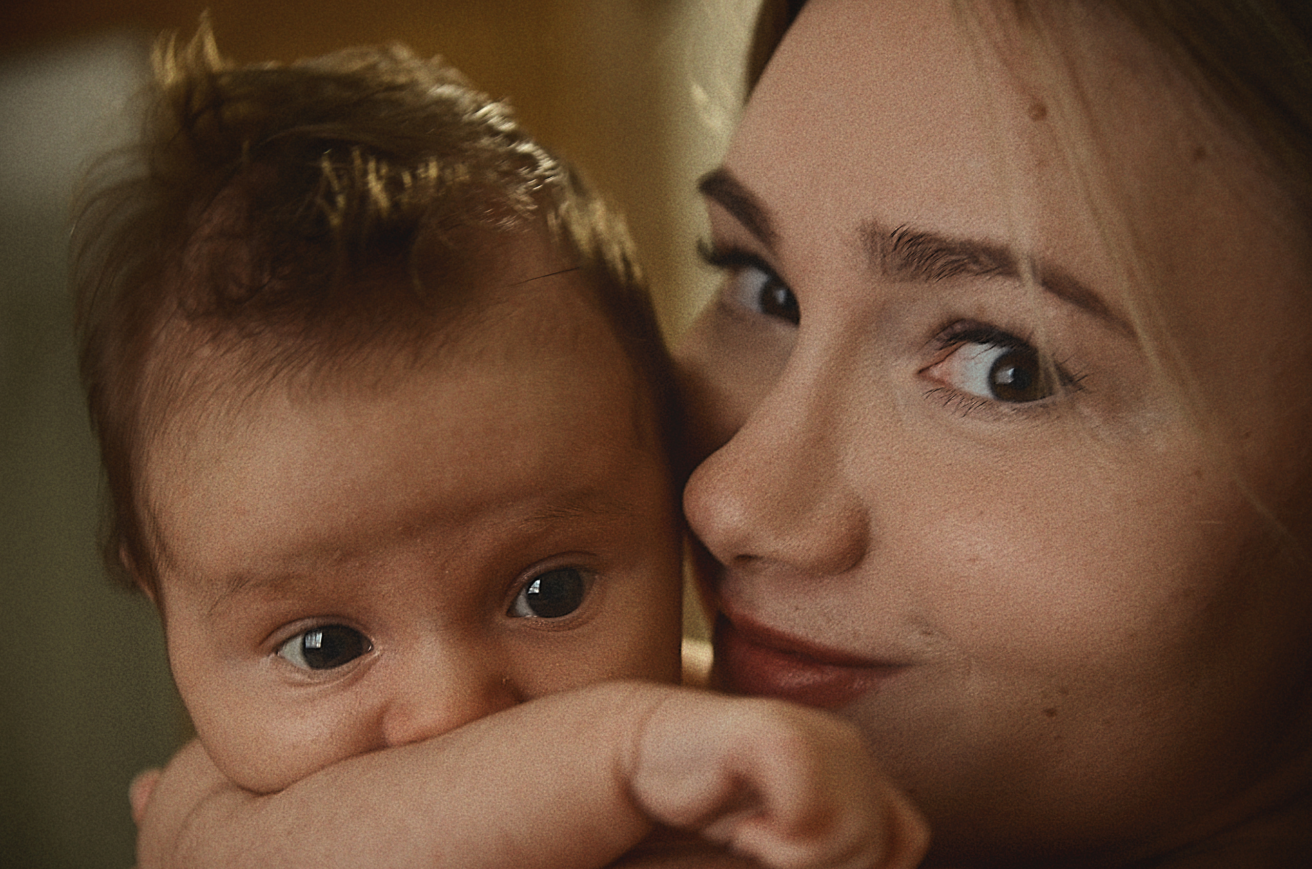 Уютные съемки для малышей у Вас дома. Семейный, детский фотограф, домашняясъемка в г. Оренбурге