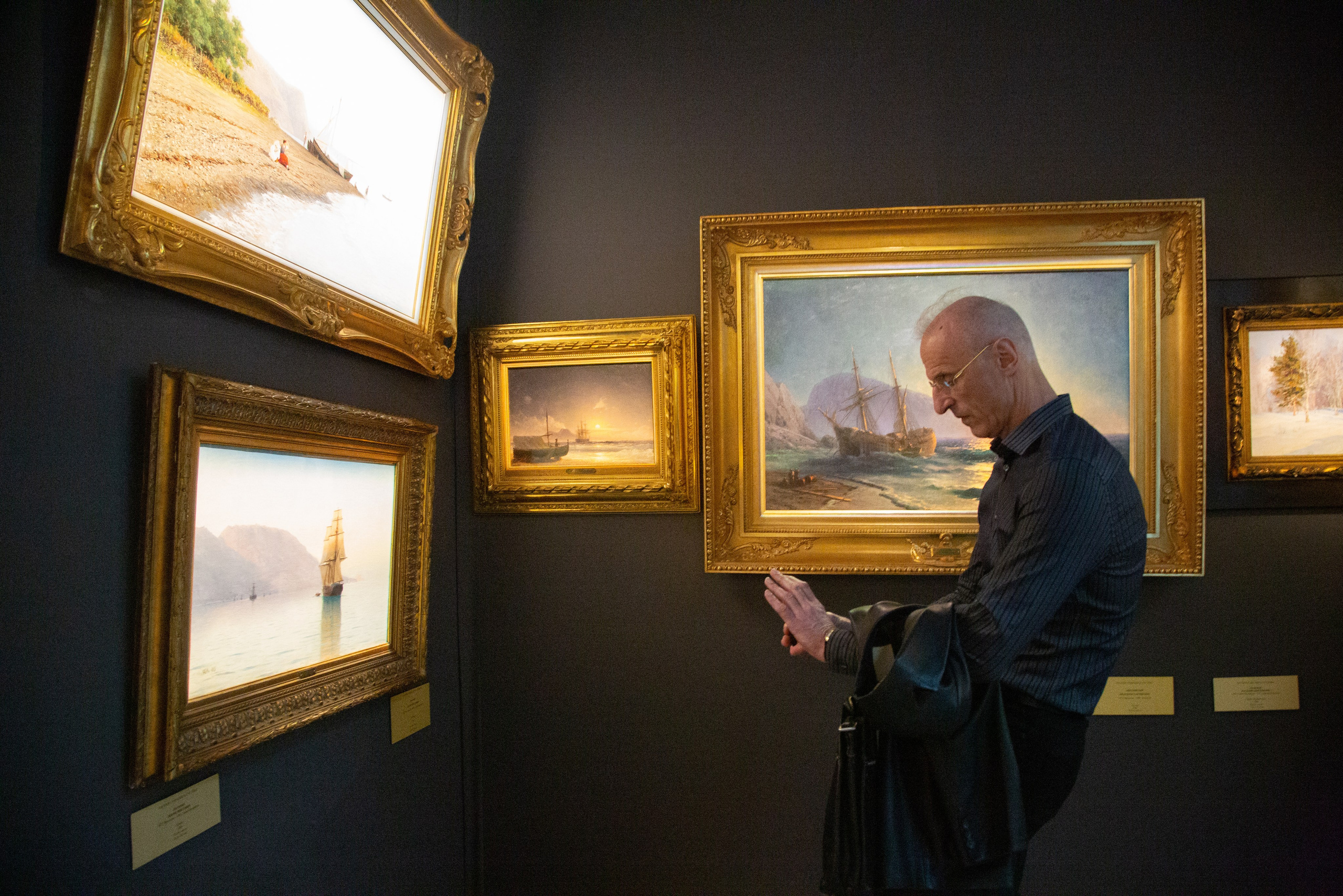 Ярмарки классического, современного искусства`Арт Москва`. Репортажный фотограф в Москве Зуйко Оксана