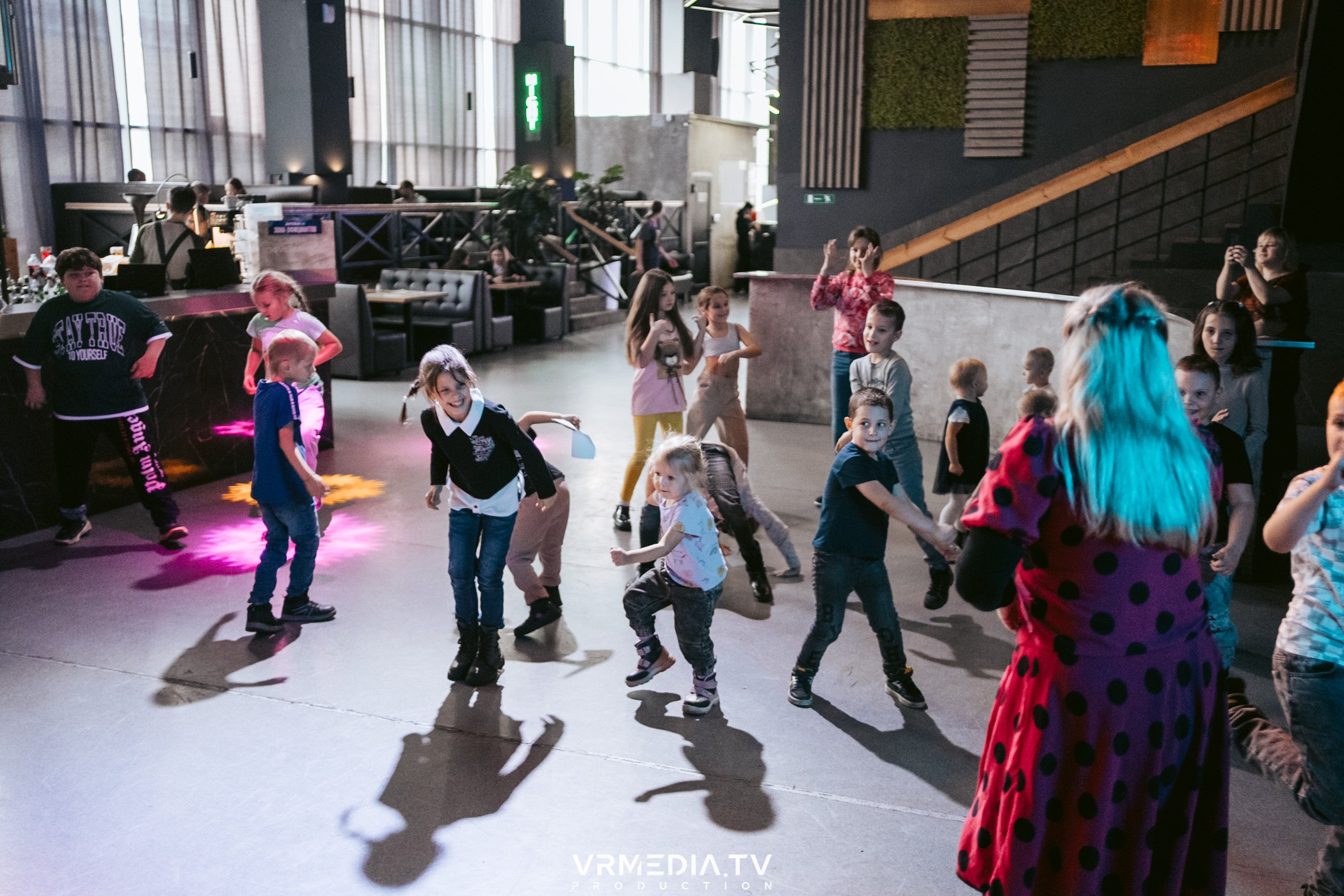 Baby time в баре «Друзья»