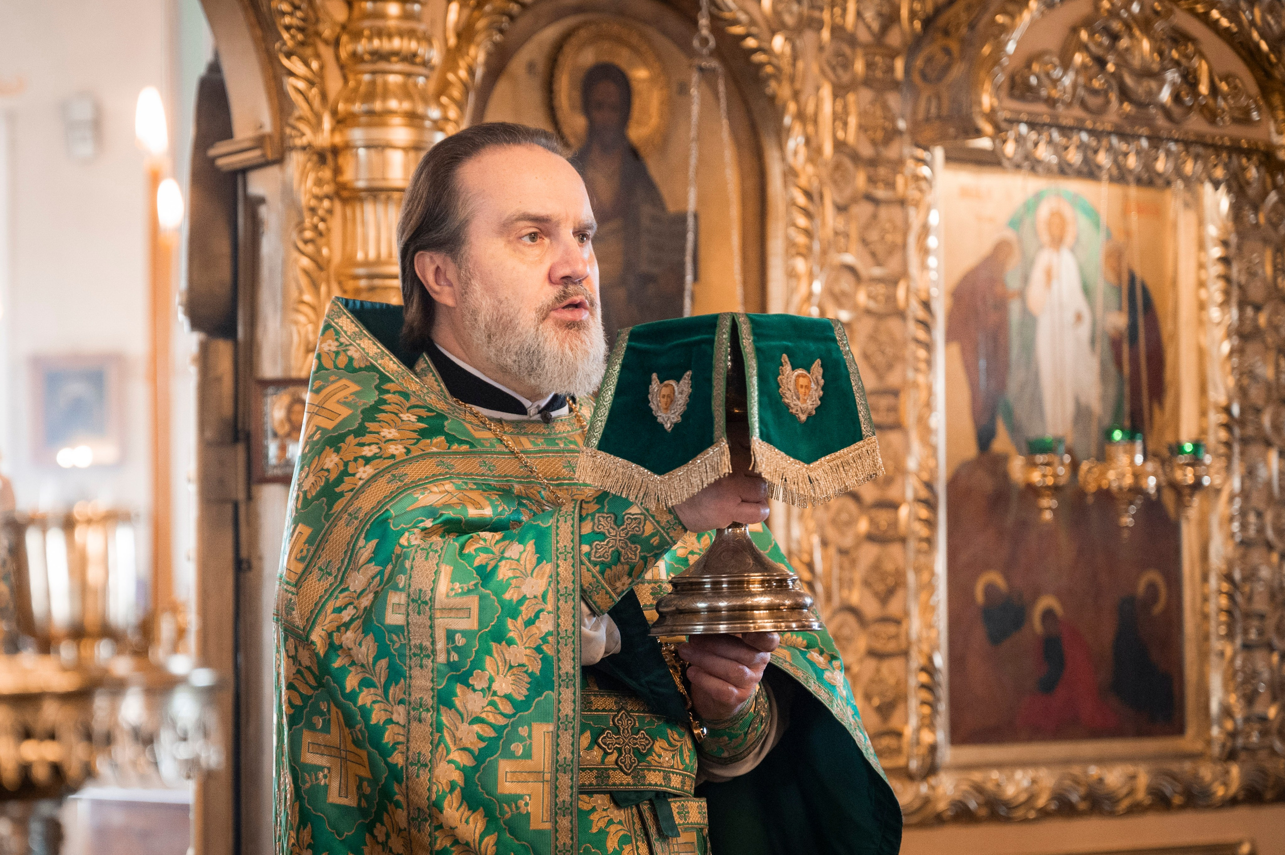 Богородский храм. Вход Господень в Иерусалим. Божественная литургия. Антон и Татьяна Денисенко — В храме