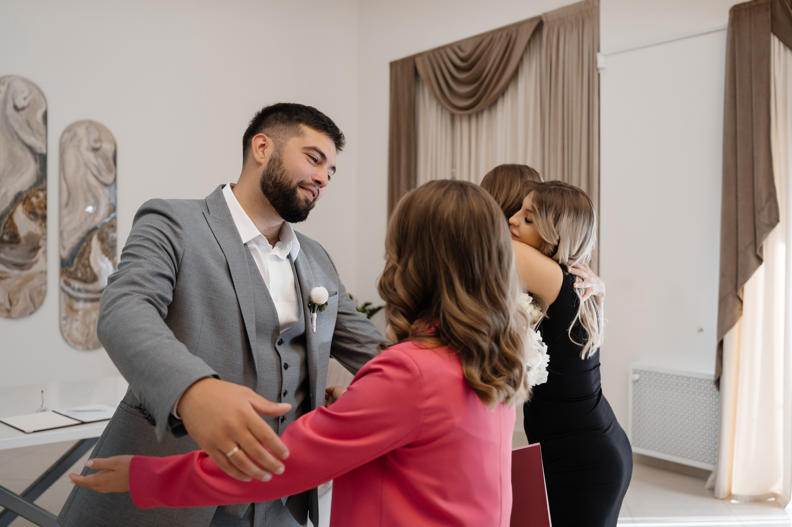 Свадебная фотосессия в отеле Soluxe. Свадебный и семейный фотограф в Москве Светлана Зоткина