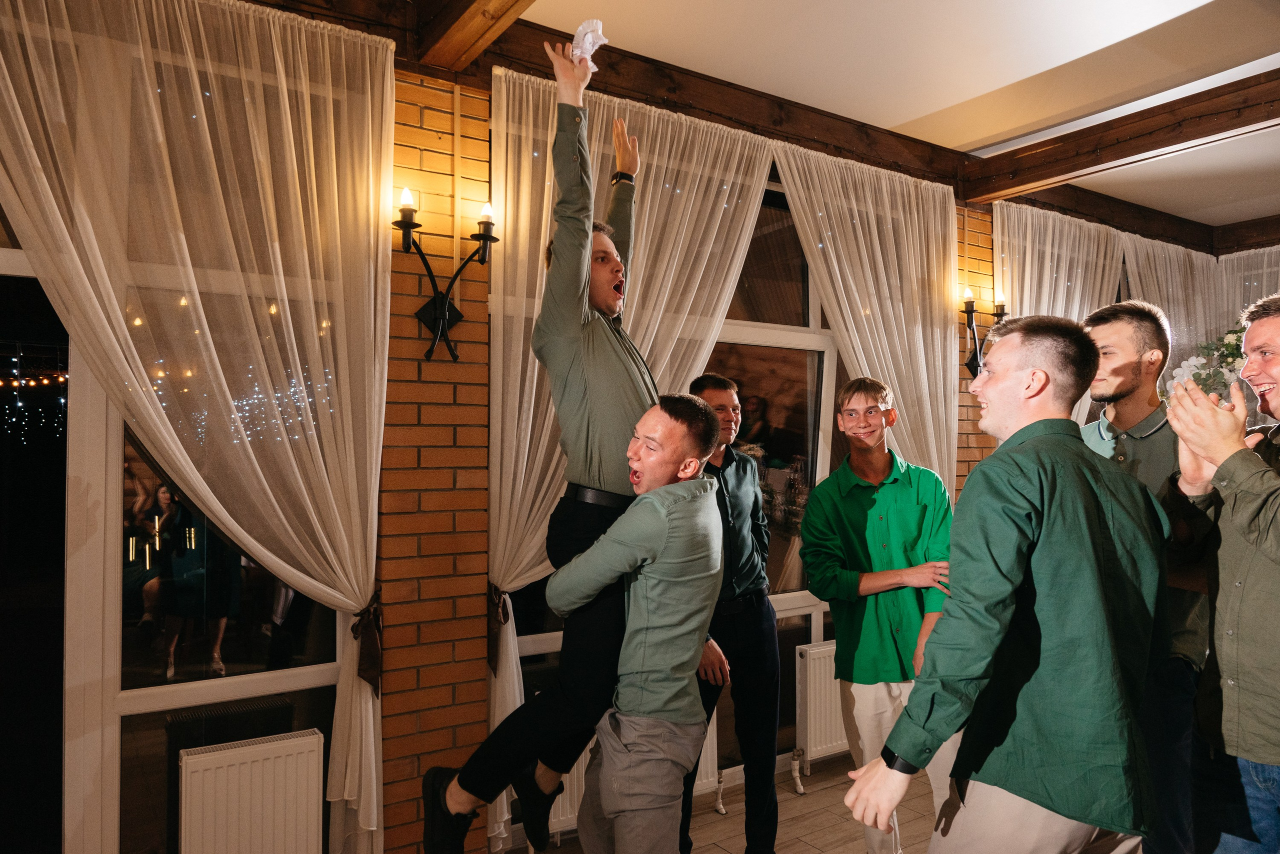 Мотоцикл на свадьбе. Свадебный фотограф Ижевск Петр Шишков