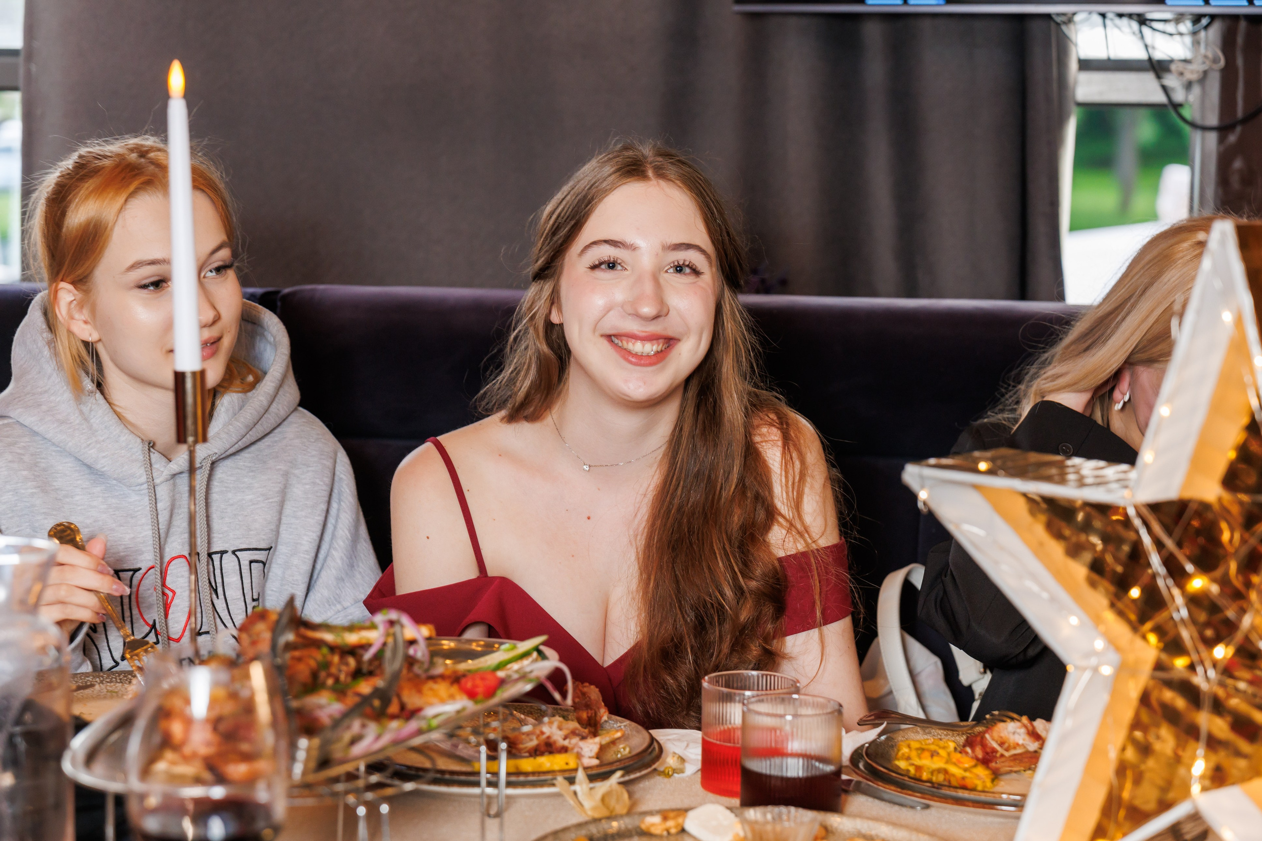 Выпускной 2025. Фотограф в Москве Дмитрий Емельянов