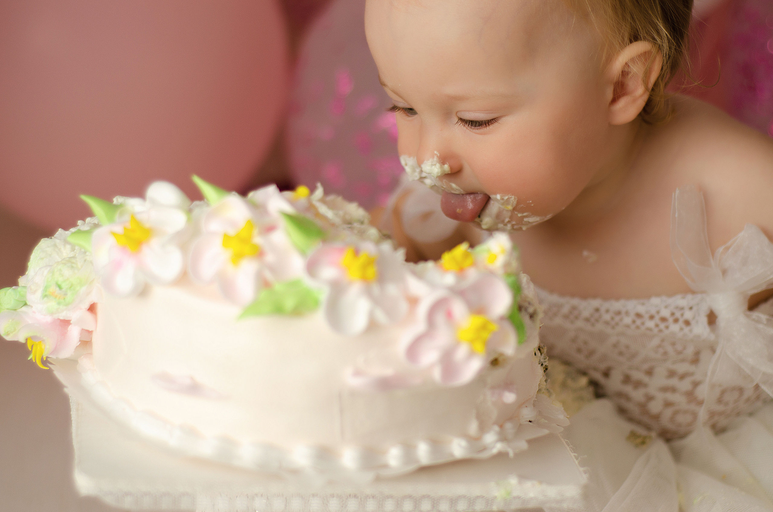 Годовасие Милены. Фотограф новорожденных Вера Мереуца Оренбург