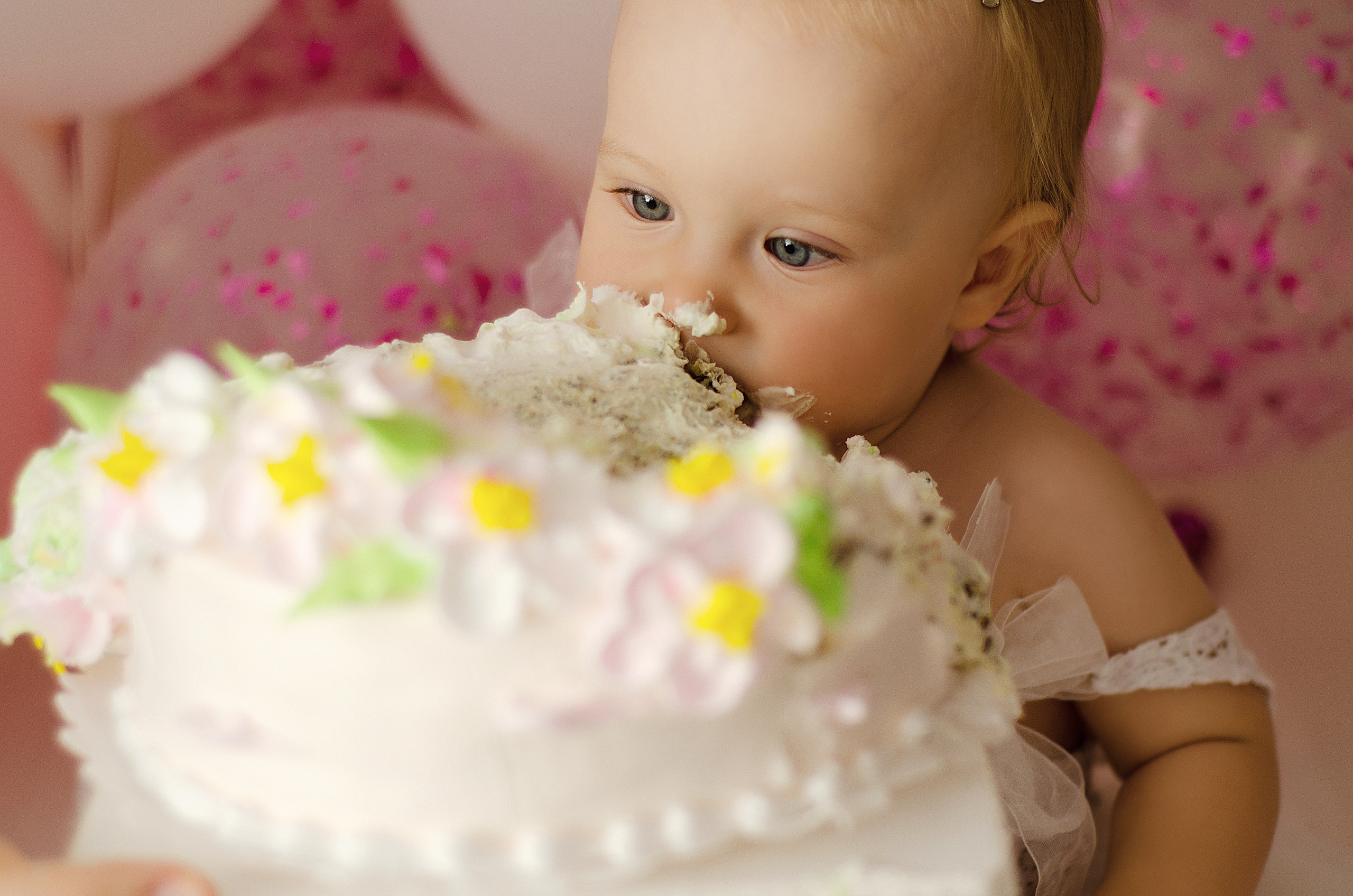 Годовасие Милены. Фотограф новорожденных Вера Мереуца Оренбург