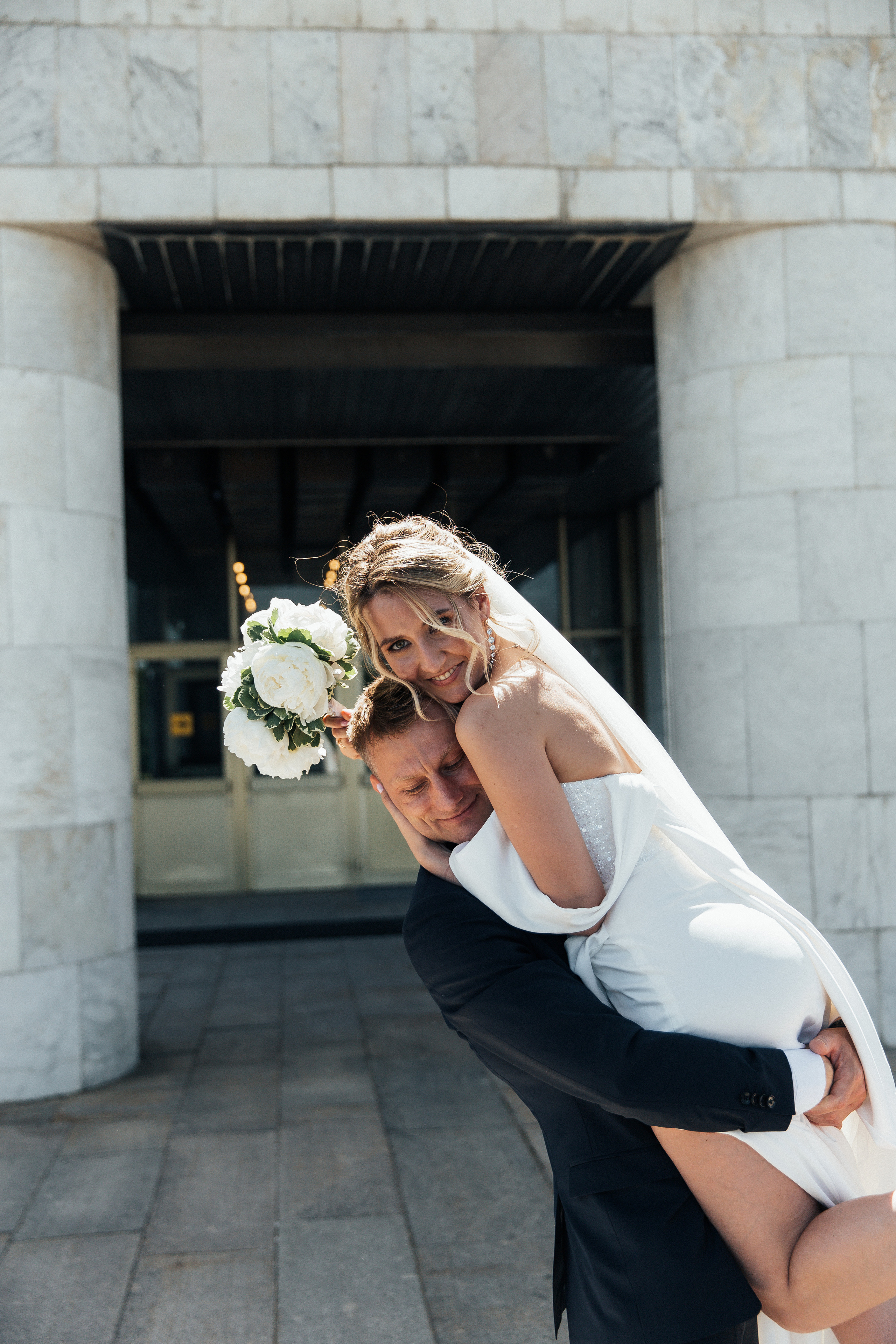 Свадебная фотосессия Ксении и Александра в Усадьбе Горки Ленинские. Свадебный фотограф Домодедово Москва Катерина Алехина