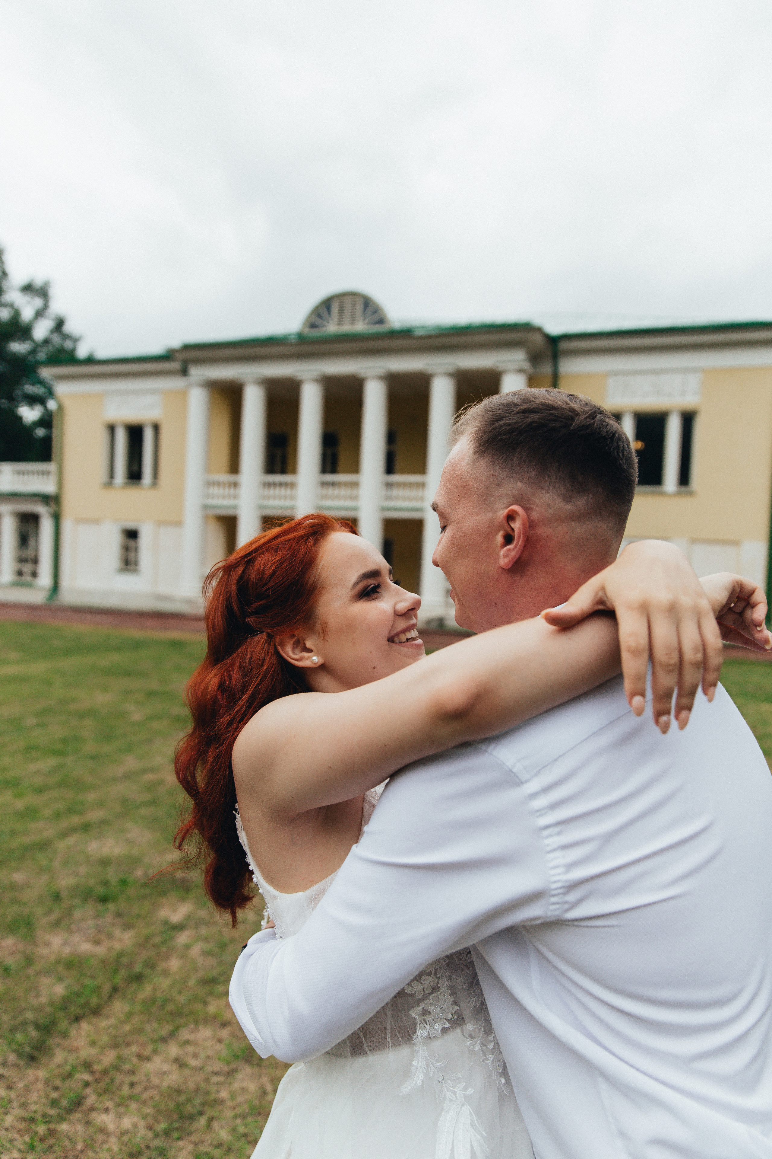 Аня и Андрей свадебная фотосессия в Усадьбе Горки Ленинские. Свадебный фотограф Домодедово Москва Катерина Алехина