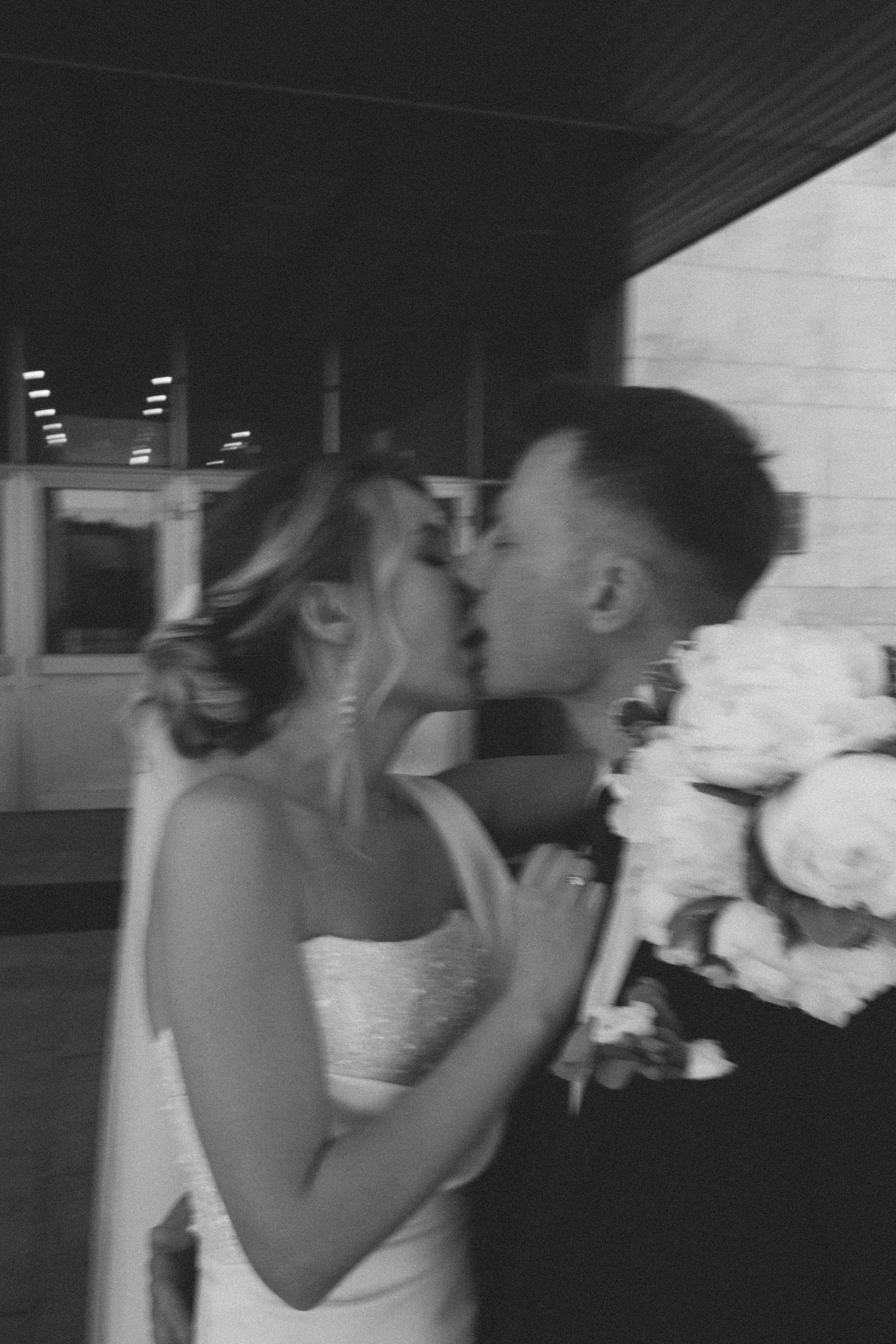 Свадебная фотосессия Ксении и Александра в Усадьбе Горки Ленинские. Свадебный фотограф Домодедово Москва Катерина Алехина