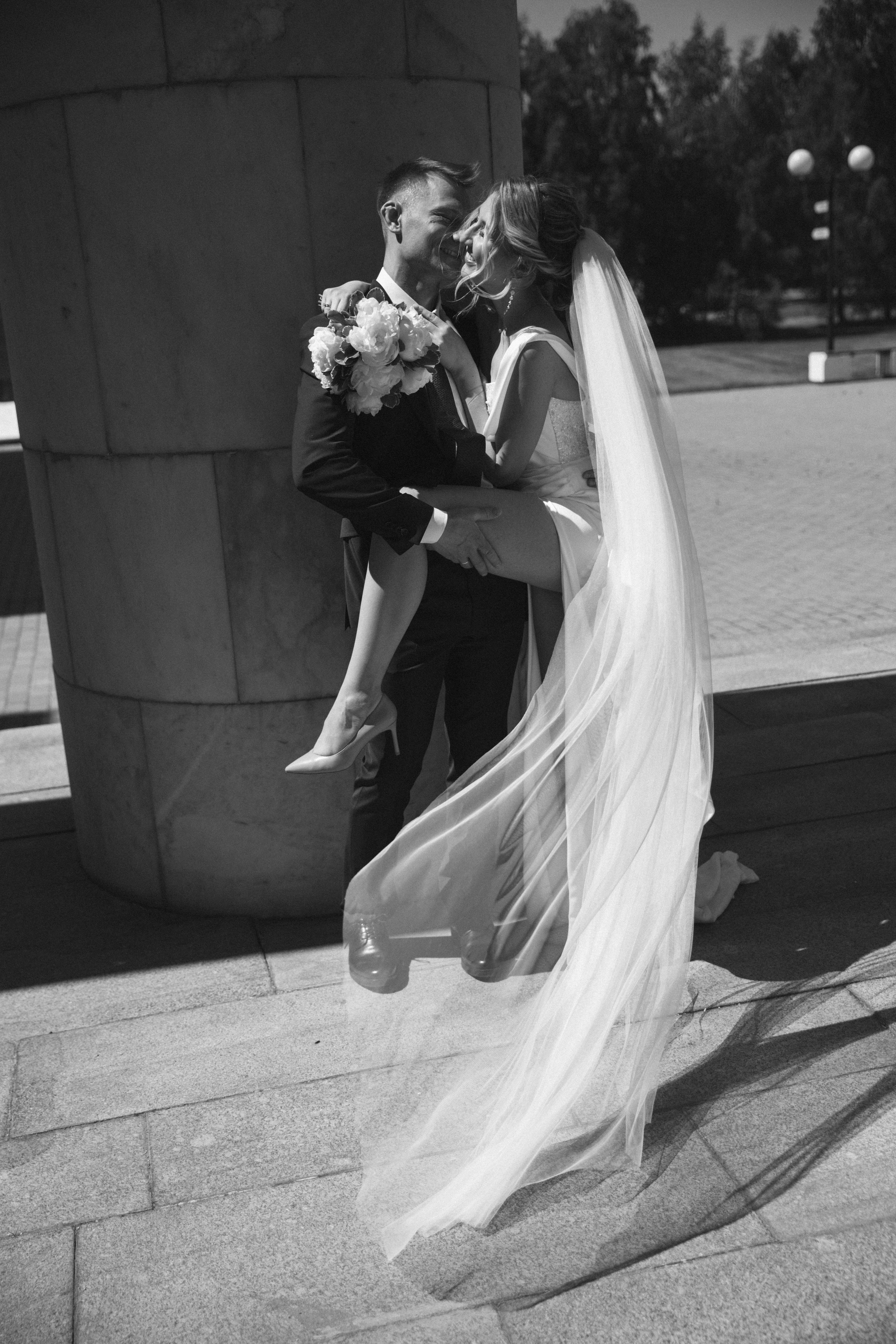 Свадебная фотосессия Ксении и Александра в Усадьбе Горки Ленинские. Свадебный фотограф Домодедово Москва Катерина Алехина