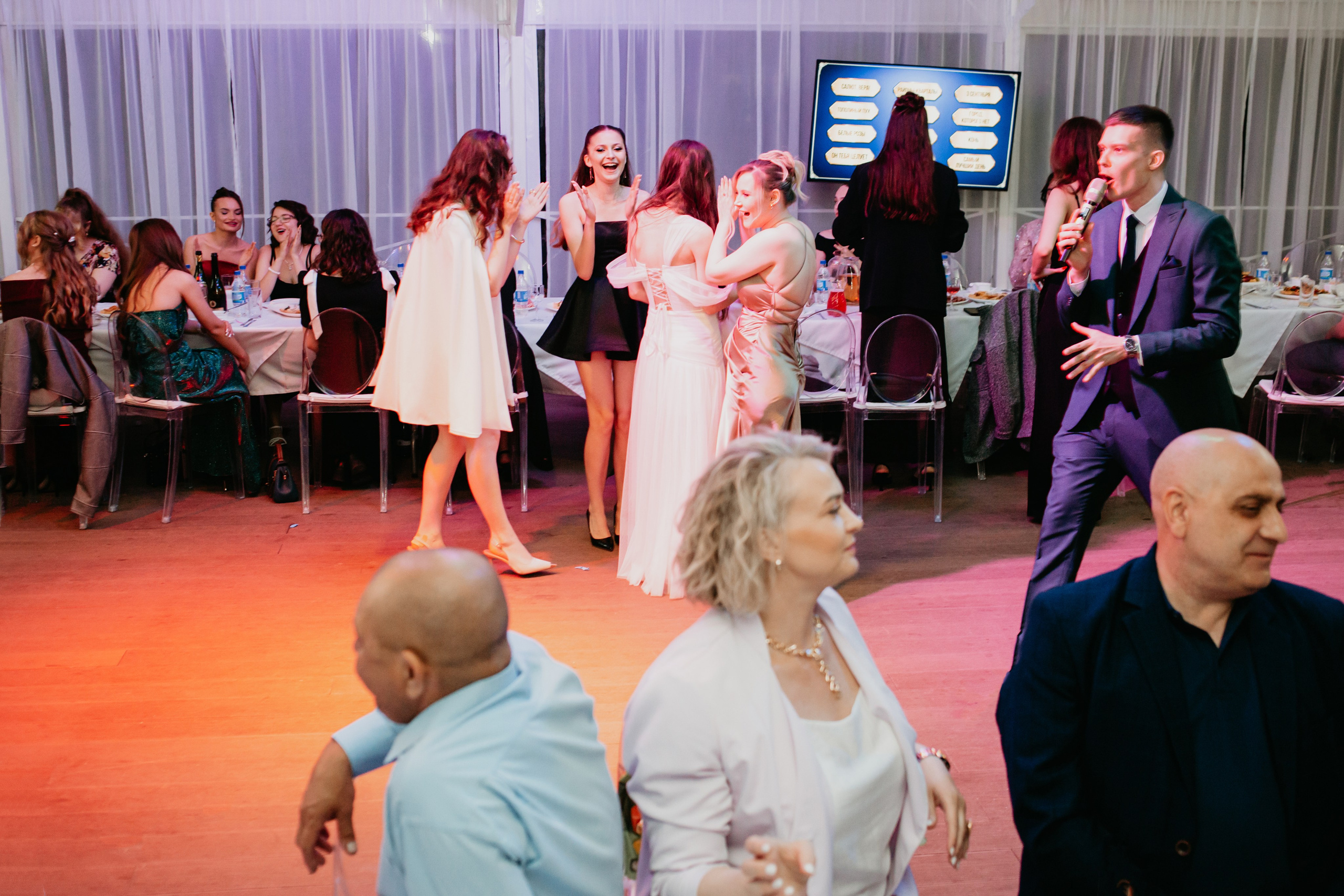 Выпускной 2025 (41 школа) 11 класс. Фотограф в Челябинске Ополихина Анна