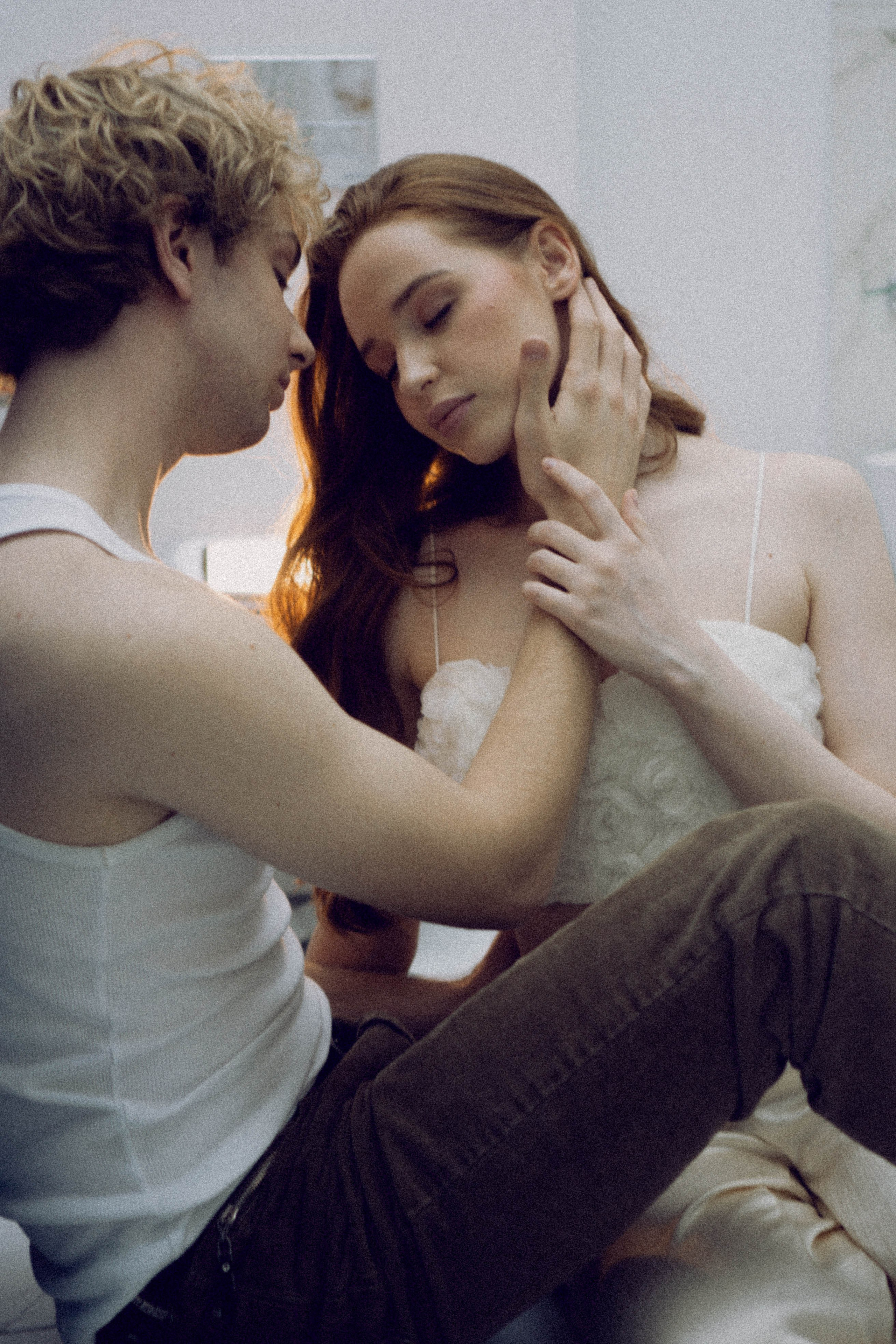 СВАДЕБНАЯ СЬЕМКА В ОТЕЛЕ. СБОРЫ ЖЕНИХА И НЕВЕСТЫ И ТАКЖЕ ТОР И ПОДГОТОВКА К ПРОГУЛКЕ. Профессиональный фотограф, Санкт-Петербург — Виктория Богомолова