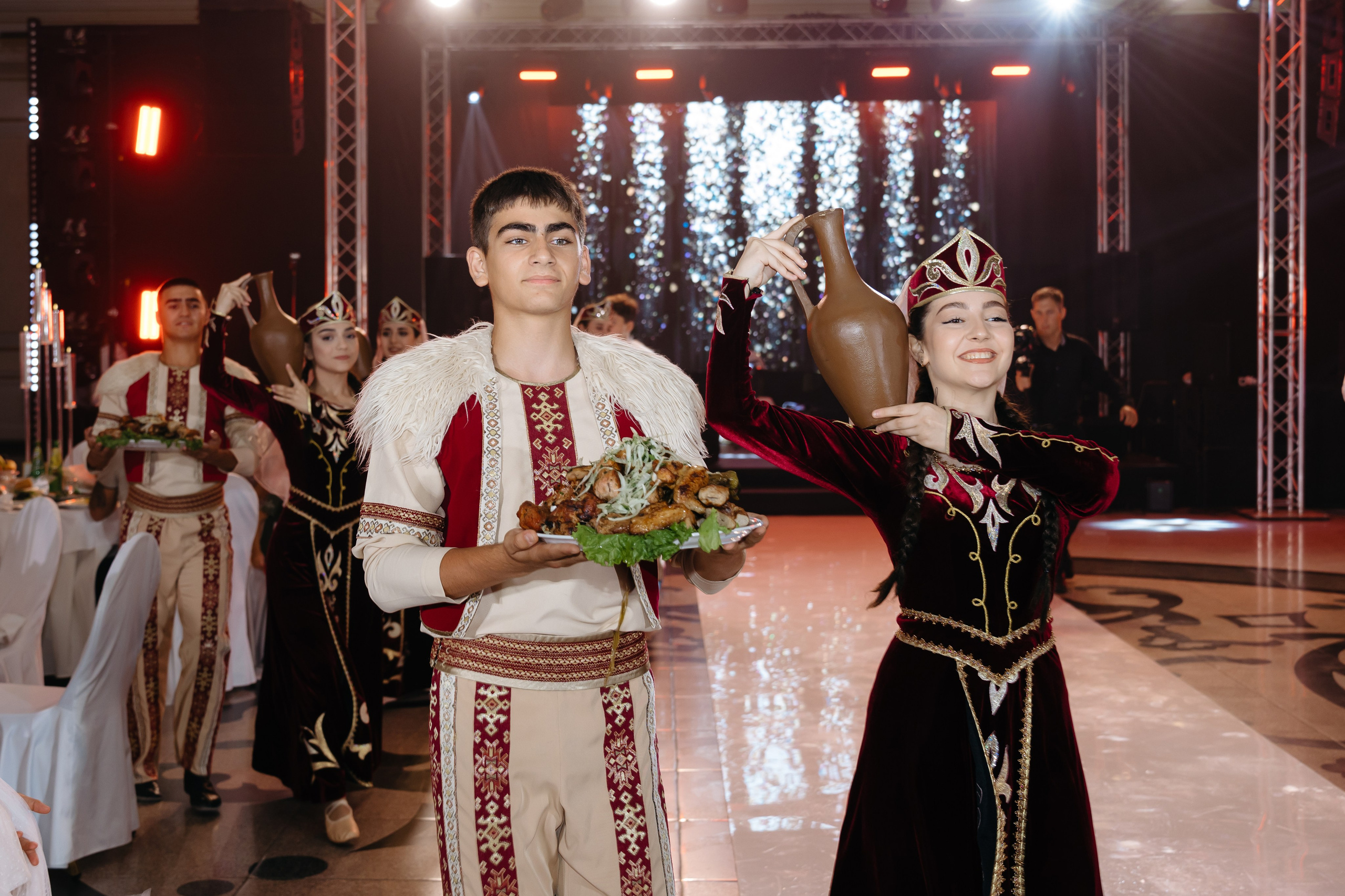 Карен и Сэда. Свадебный фотограф Красноярск Вязьминова Мария