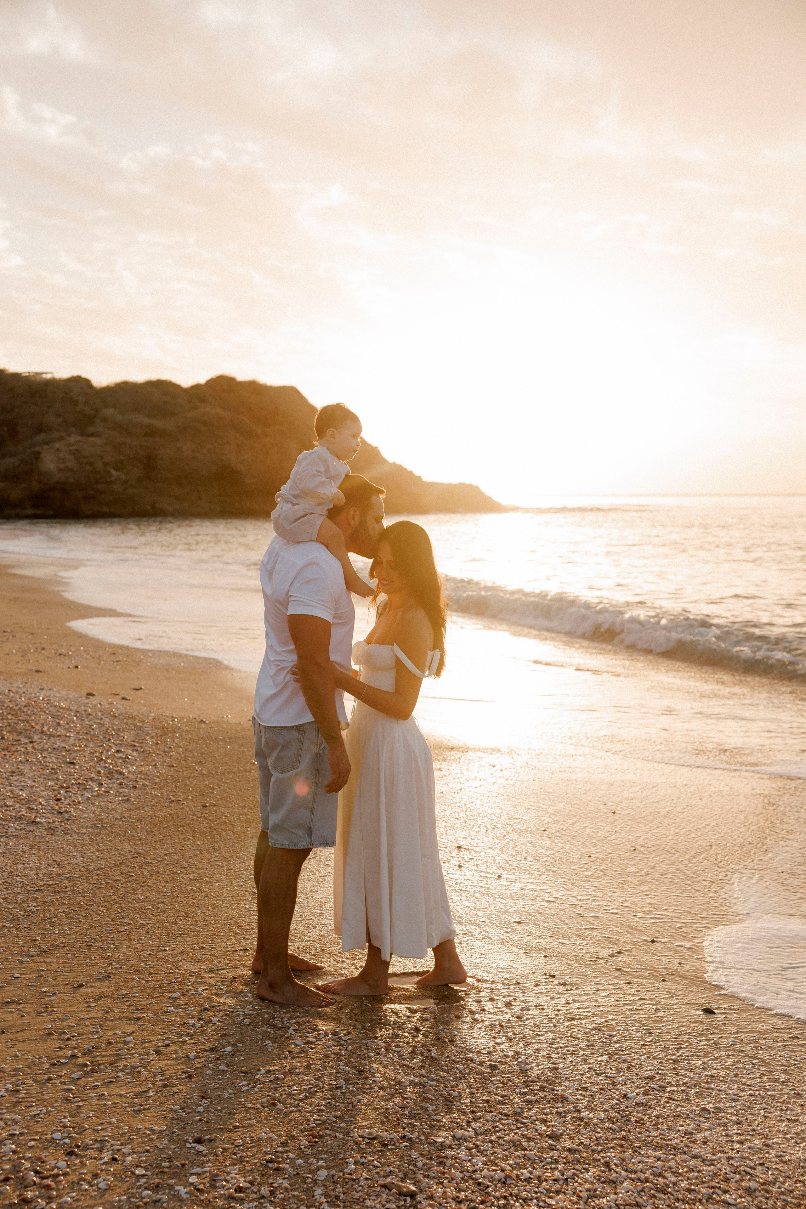 First year family photos near the sea. Главная