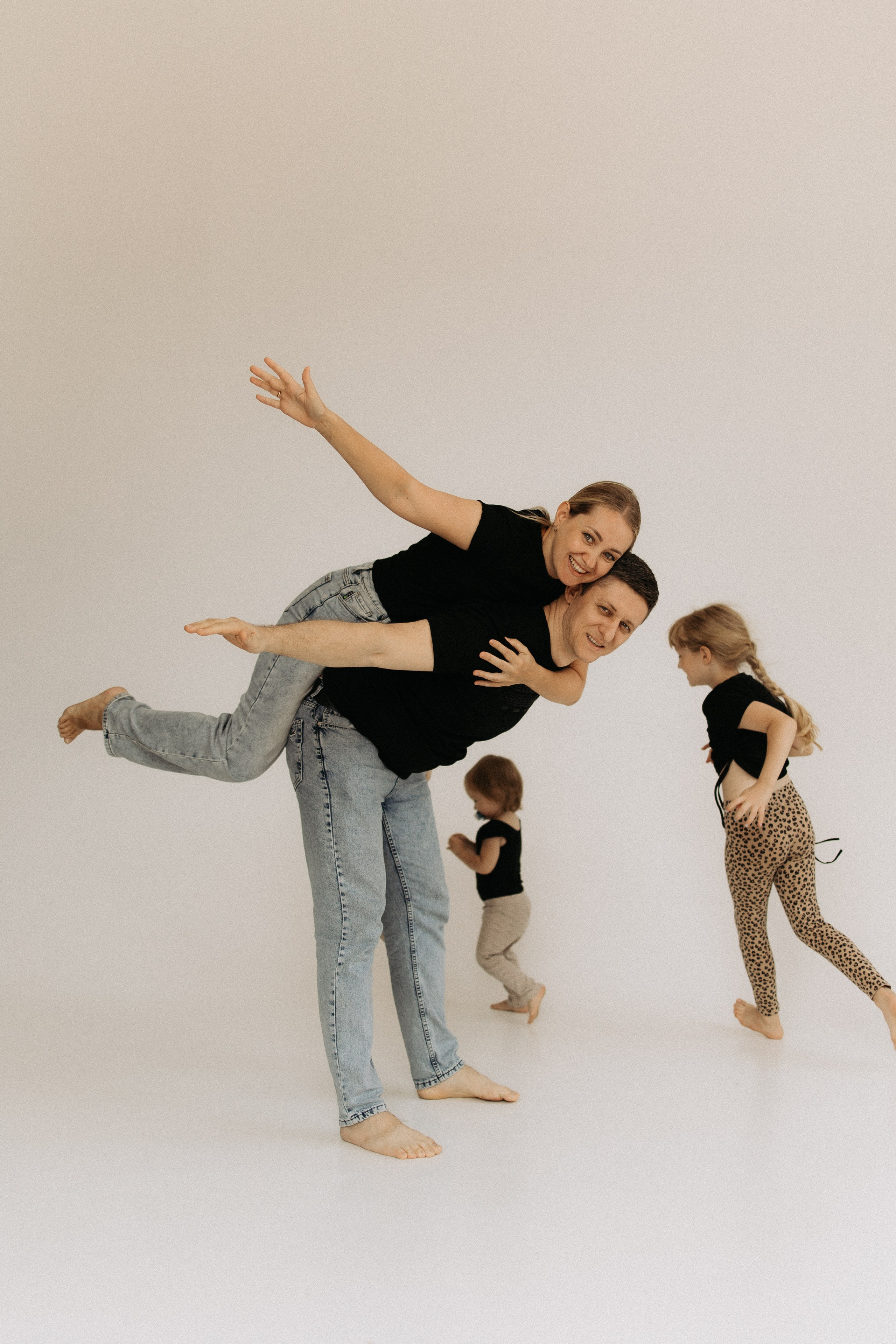 1 — минимализм. Семейный фотограф в Краснодаре Храмова Анна