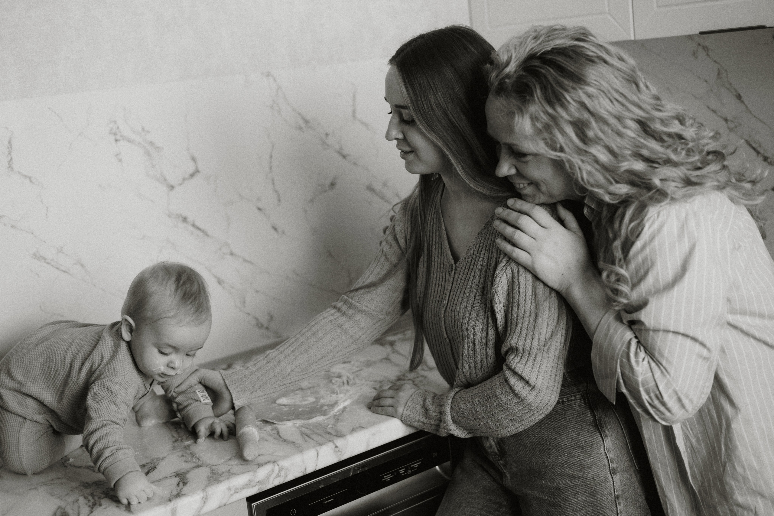 Тимоша с мамой и бабушкой. Фотограф в Кемерово Миллер Анна