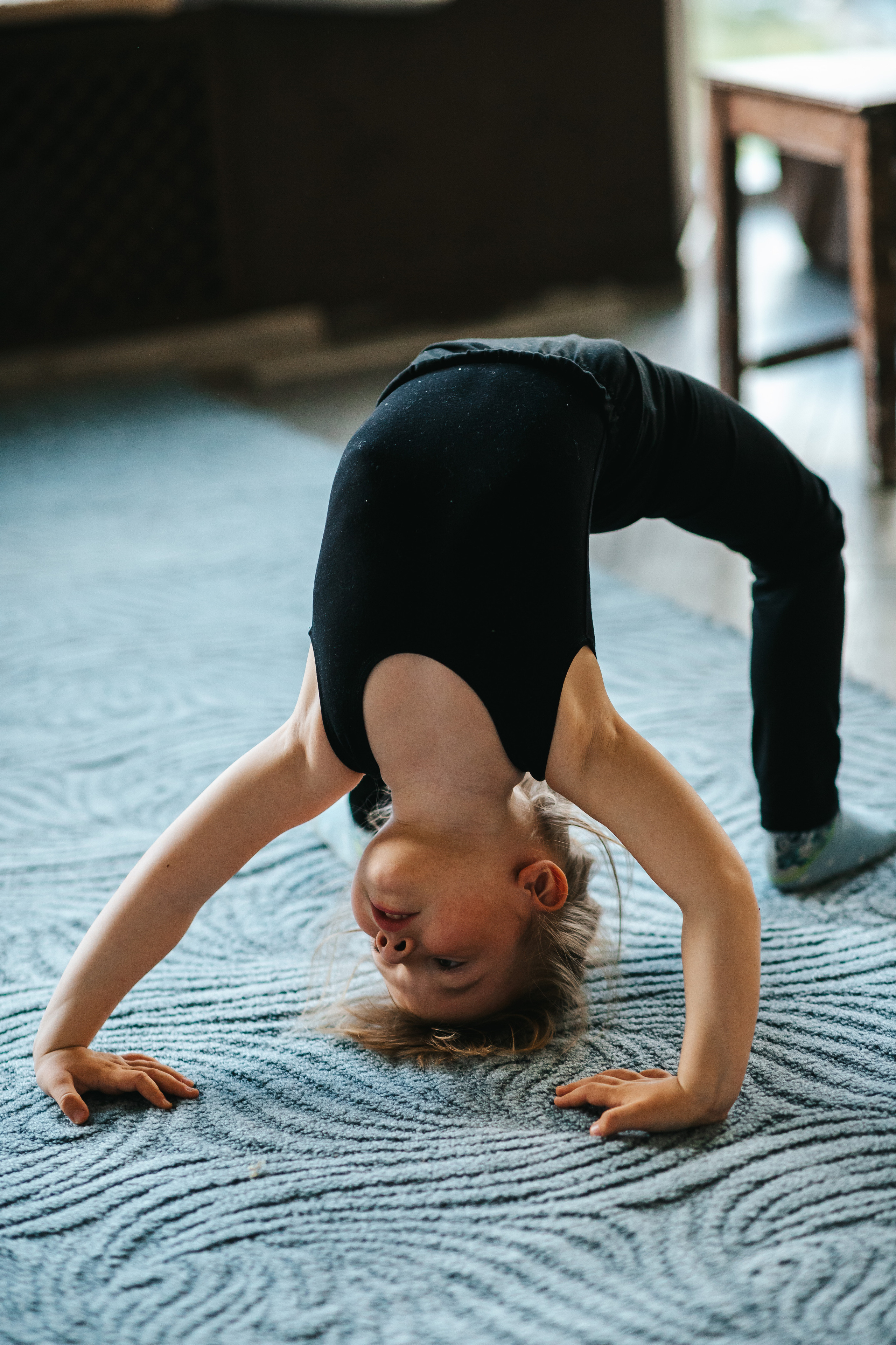 Занятие по гимнастике. Семейный lifestyle фотограф в Санкт-Петербурге Людмила Пахомова