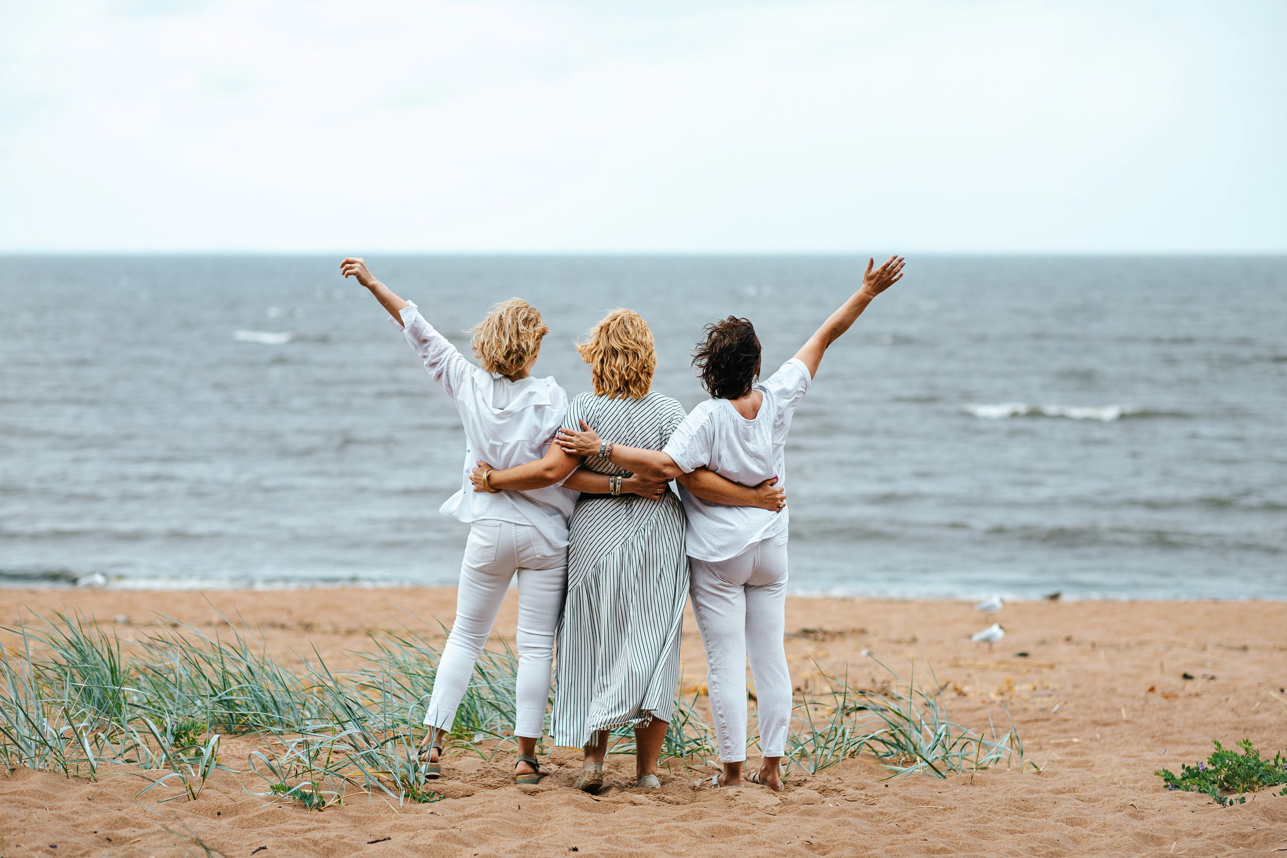 Три подружки на Финском заливе. Семейный lifestyle фотограф в Санкт-Петербурге Людмила Пахомова
